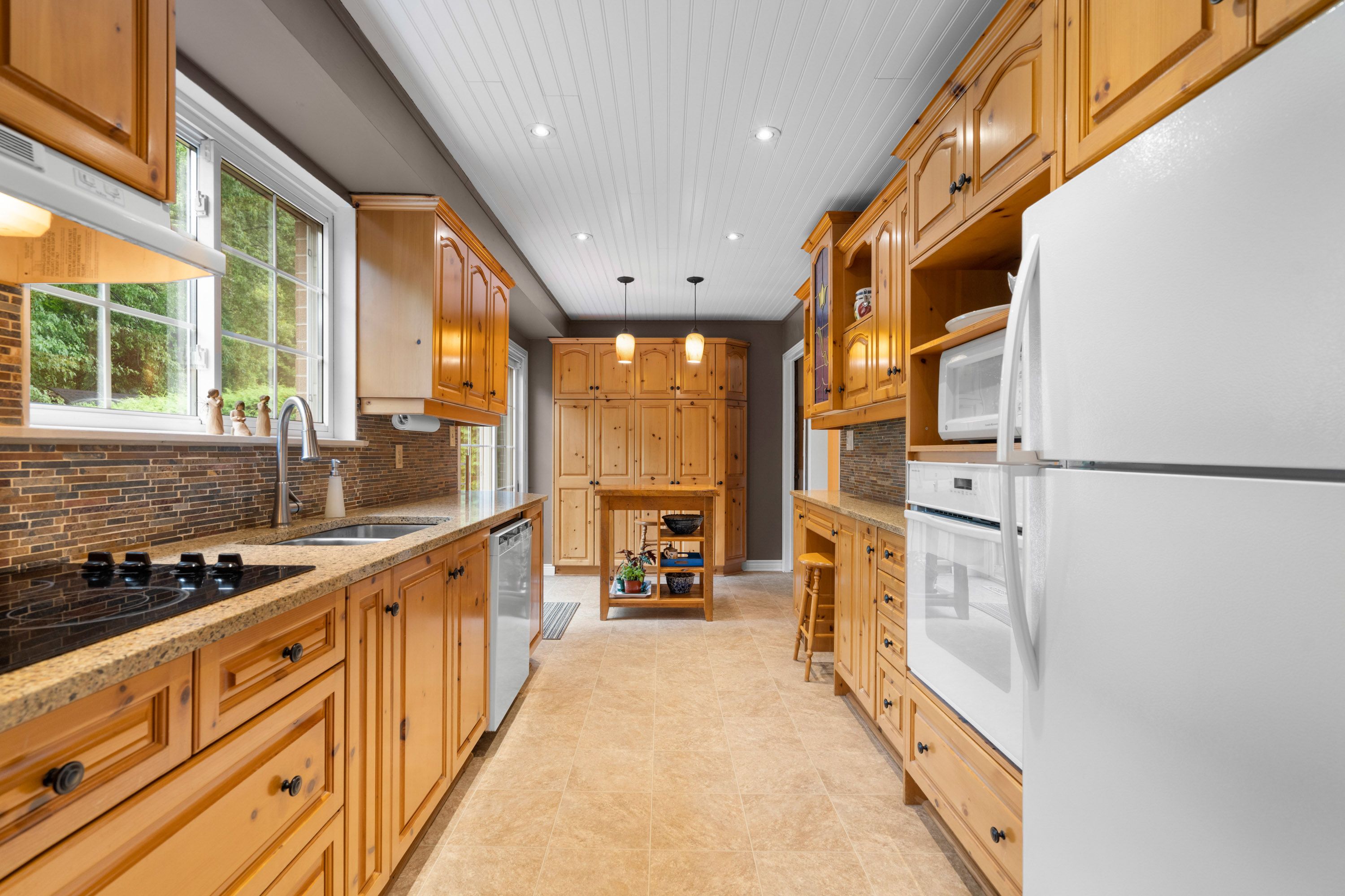 28 Hilltop Drive