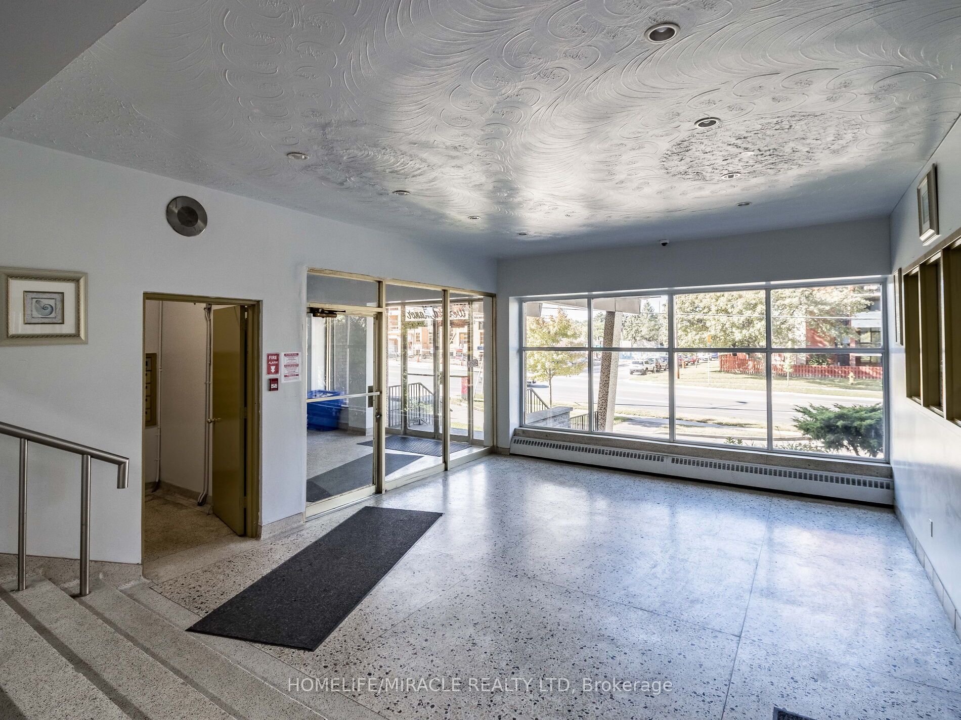 1651 Victoria Park Avenue, #509
