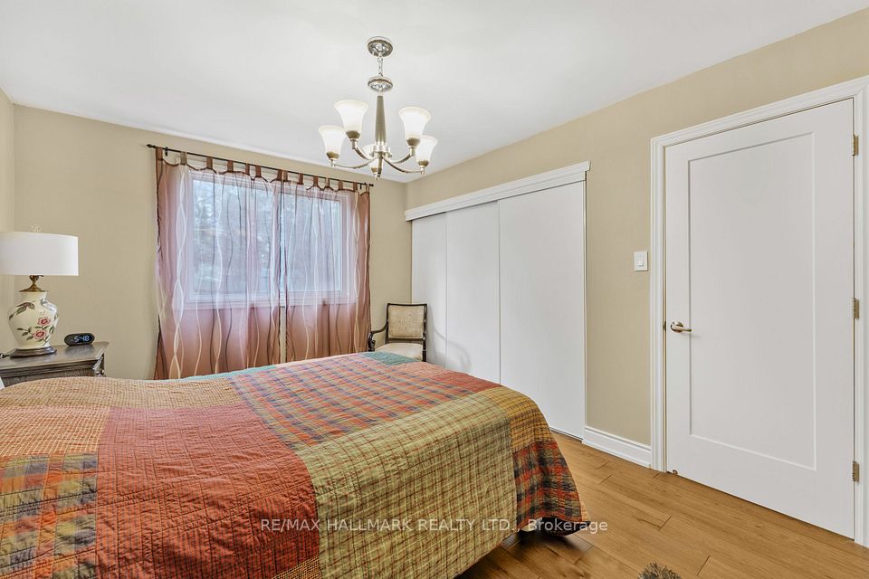 https://trreb-image.ampre.ca/_BOzHxINqOqOStSiImgHG9iNpoj1LUU5ZXzUyy1Ubhk/rs:fit:960:960/wm:.5:so:0:50:.4/wmsh:10/wmt:PHNwYW4gZm9yZWdyb3VuZD0nd2hpdGUnIGZvbnQ9JzY4Jz5SRS9NQVggSEFMTE1BUksgUkVBTFRZIExURC4sIEJyb2tlcmFnZTwvc3Bhbj4/L3RycmViL2xpc3RpbmdzLzQwLzg3LzkyLzM3L3AvNWE3OWZkMDItZTAwMy00MzM3LWExODYtMmJkM2Q0MDlhMmI4LmpwZw.jpg