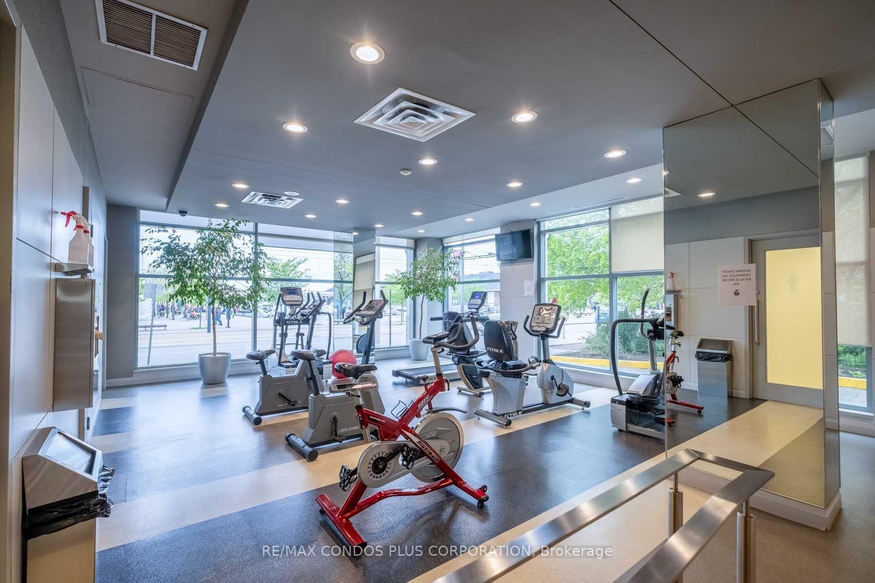 1 Bedroom Condo at 230 Queens Quay,  Toronto For sale