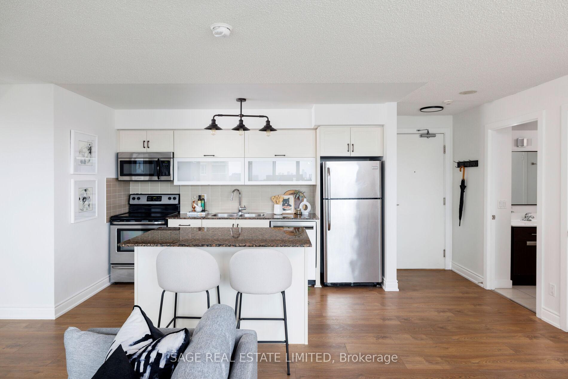 2 Bedrooms Condo at 100 Western Battery, Toronto For sale