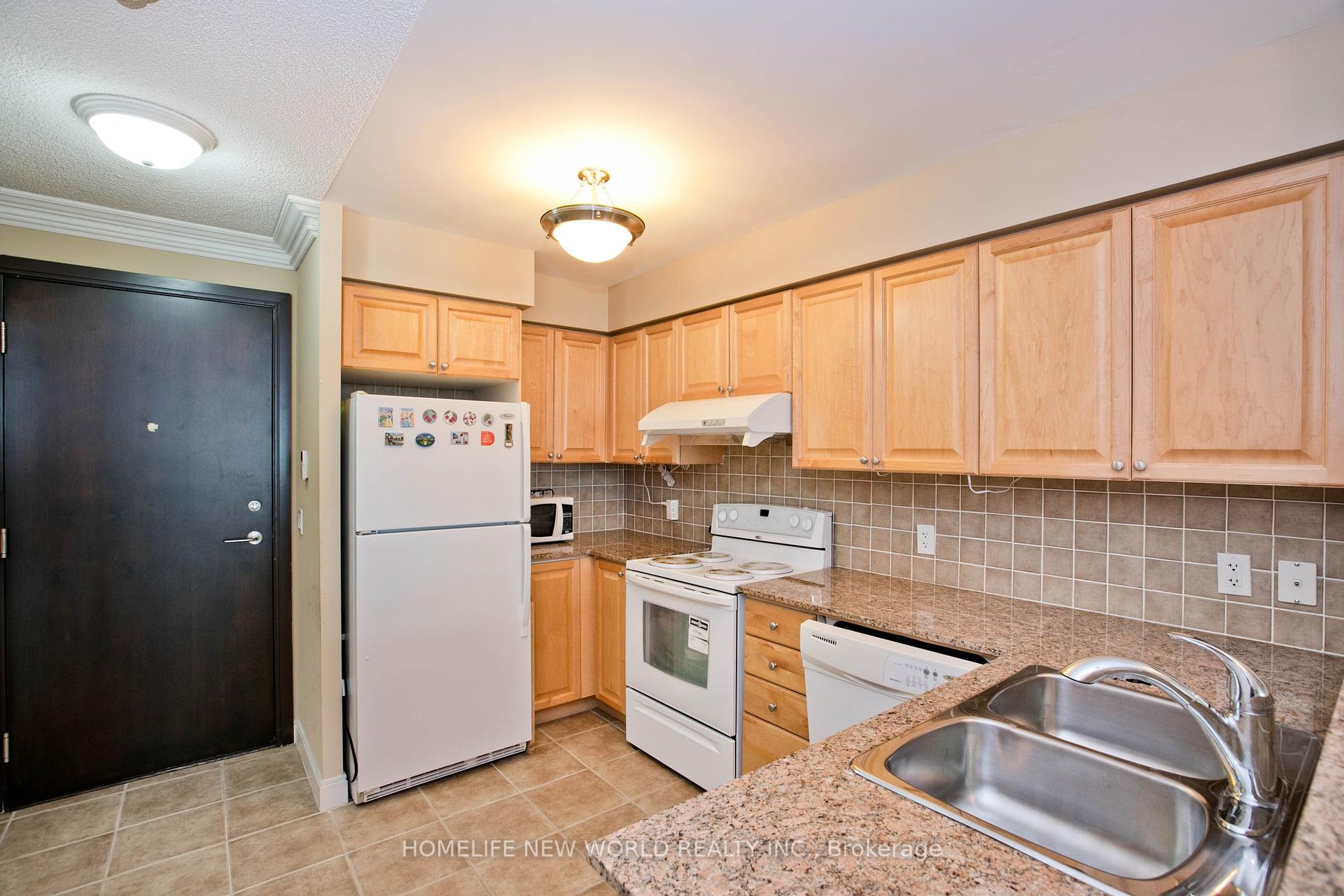 2 Bedrooms Condo at 238 Bonis,  Toronto For sale