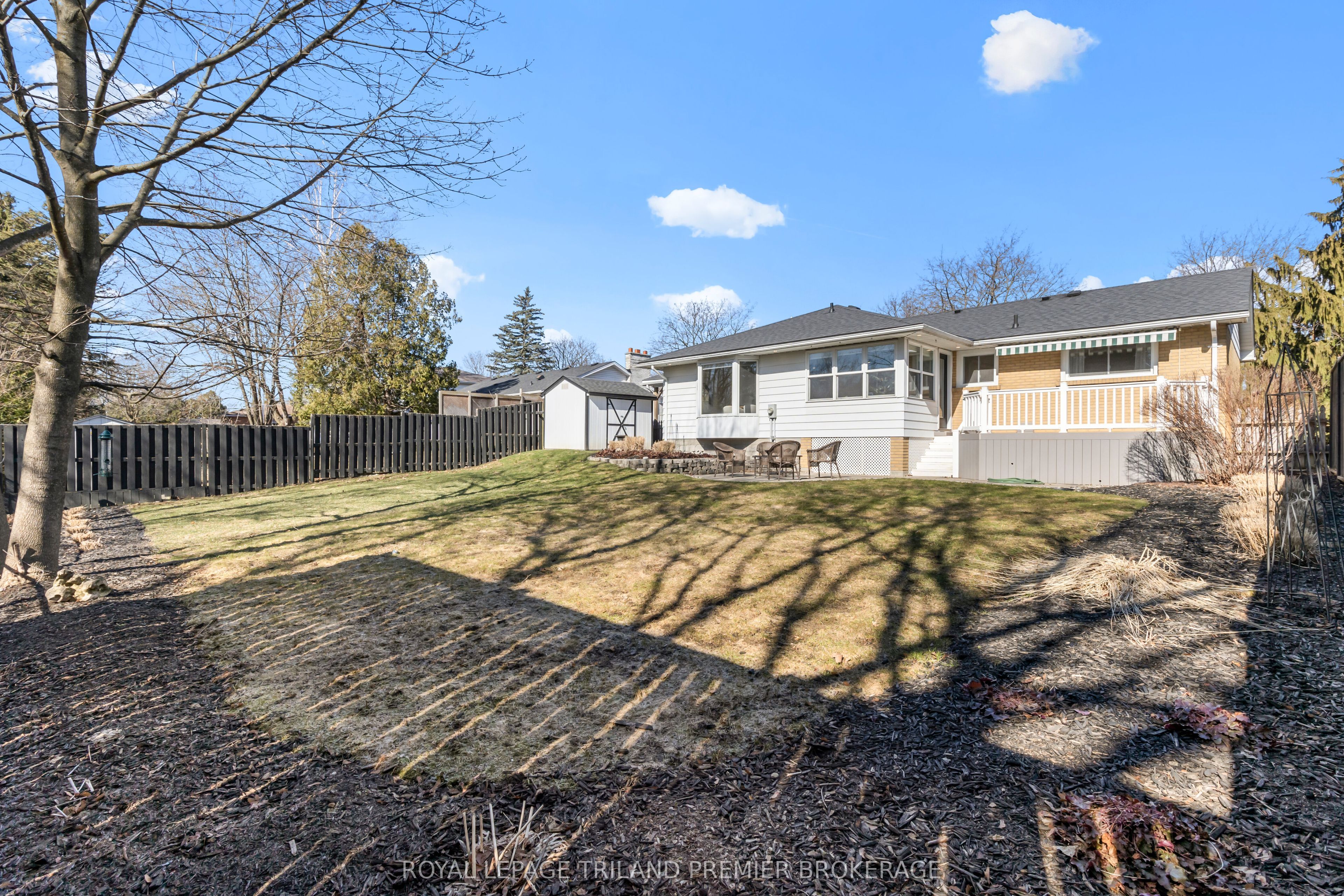 928 DALKEITH Avenue