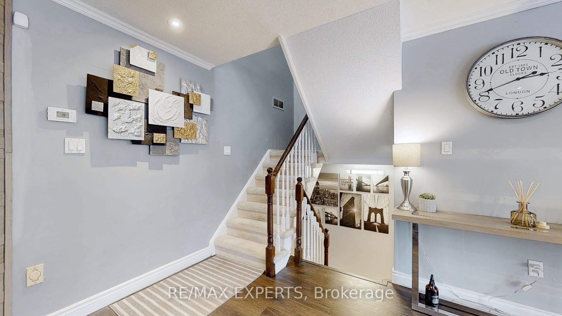 3 Bedrooms Condo at 43 Tamarack, Toronto For sale