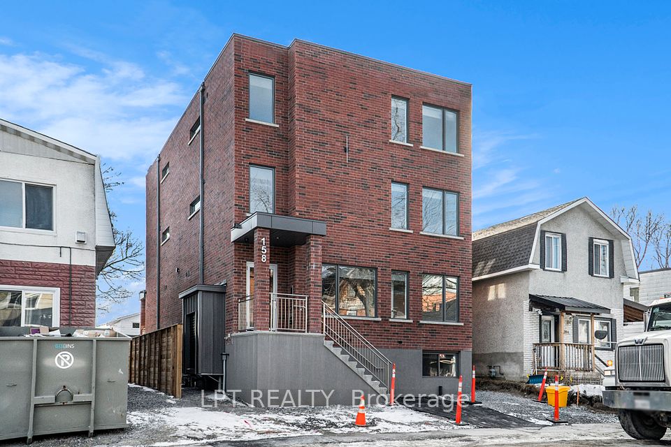 158 Laval