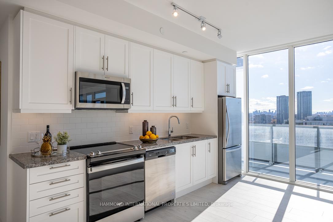 4 Bedrooms Condo at 20 Gatineau,  Vaughan For sale