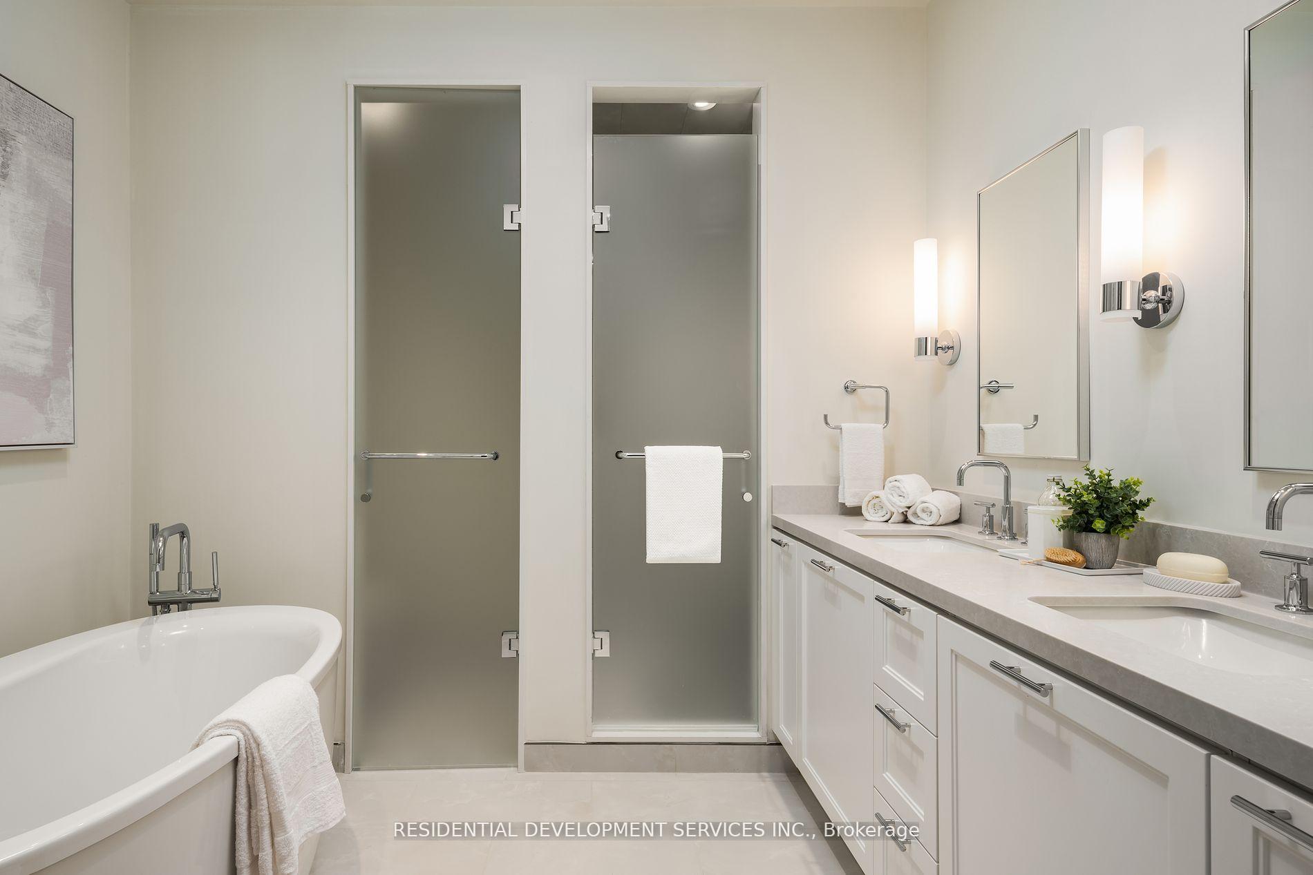 3 Bedrooms Condo at 1 Strathgowan,  Toronto For sale