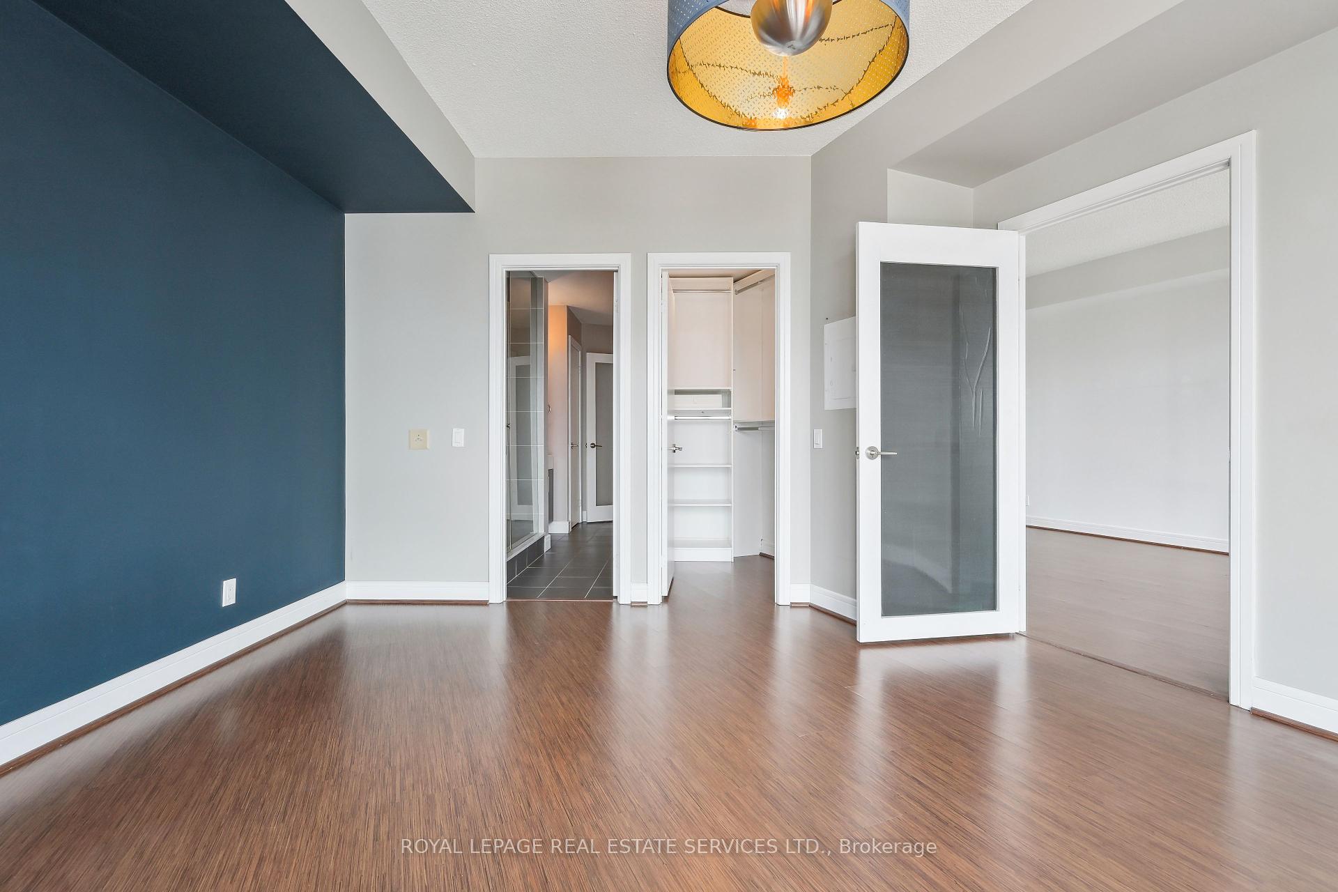 1 Bedroom Condo at 112 George, Toronto For sale
