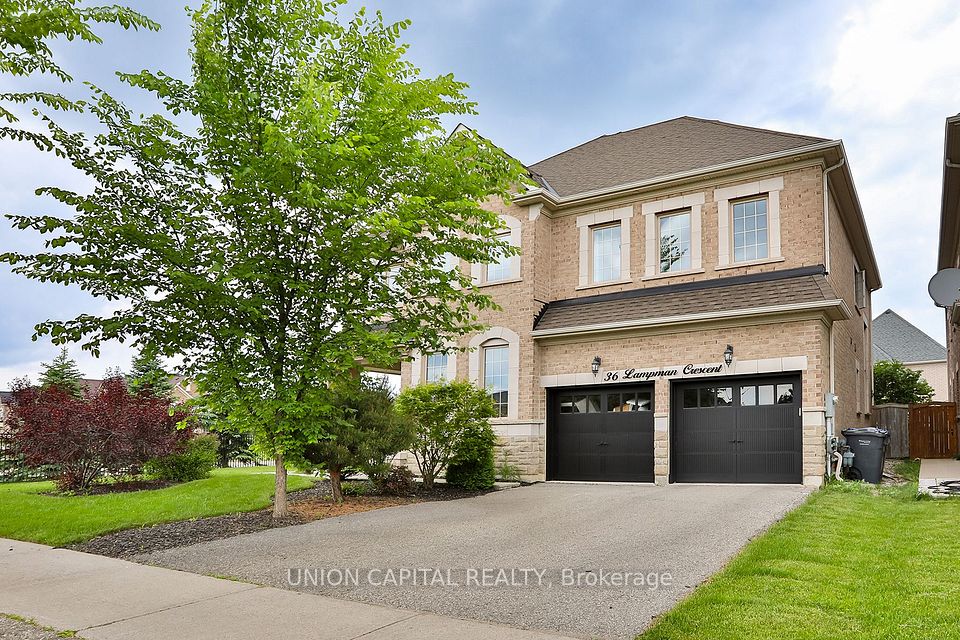 36 Lampman