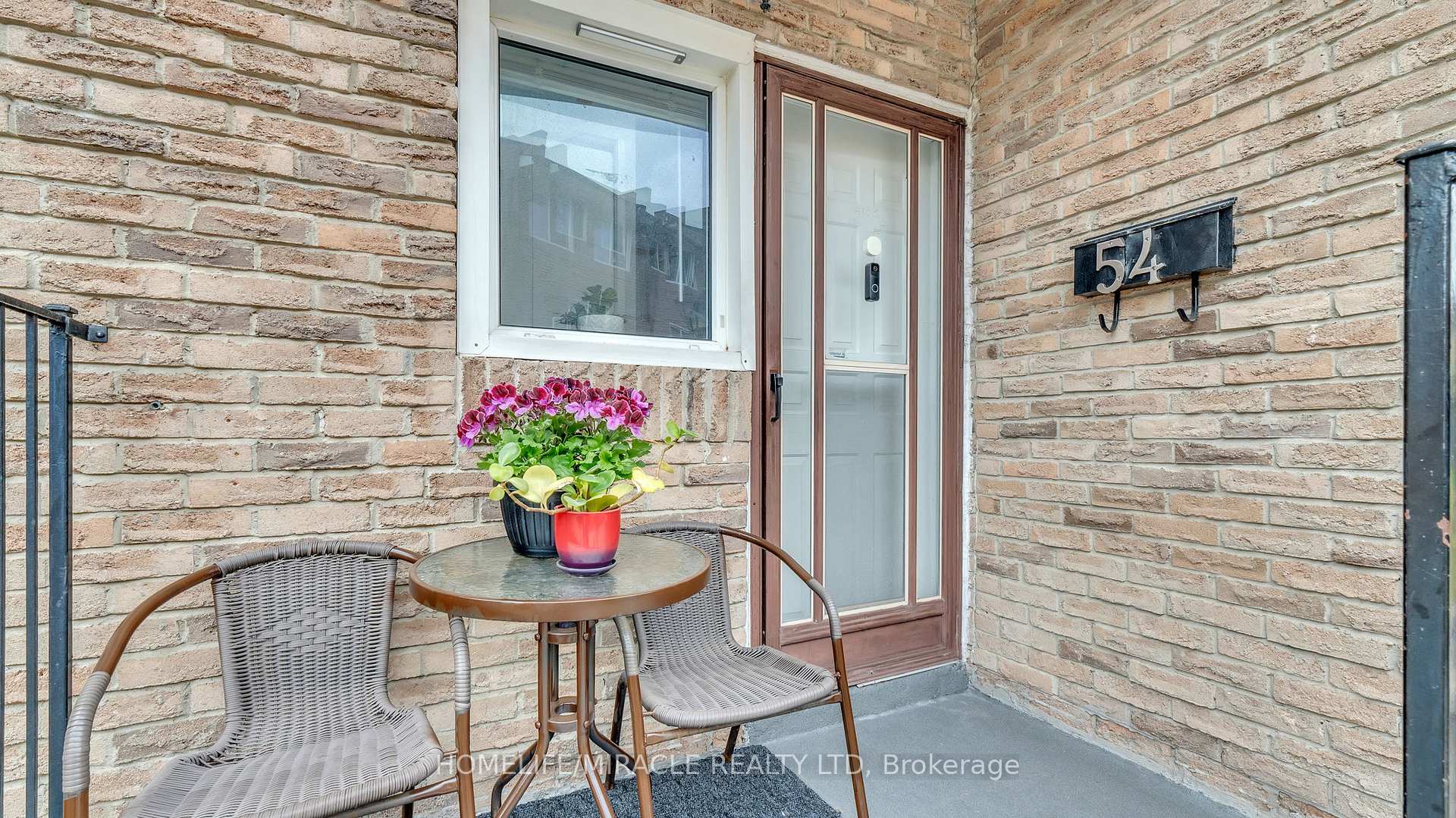 3 Bedrooms Condo at 91 Muir, Toronto For sale