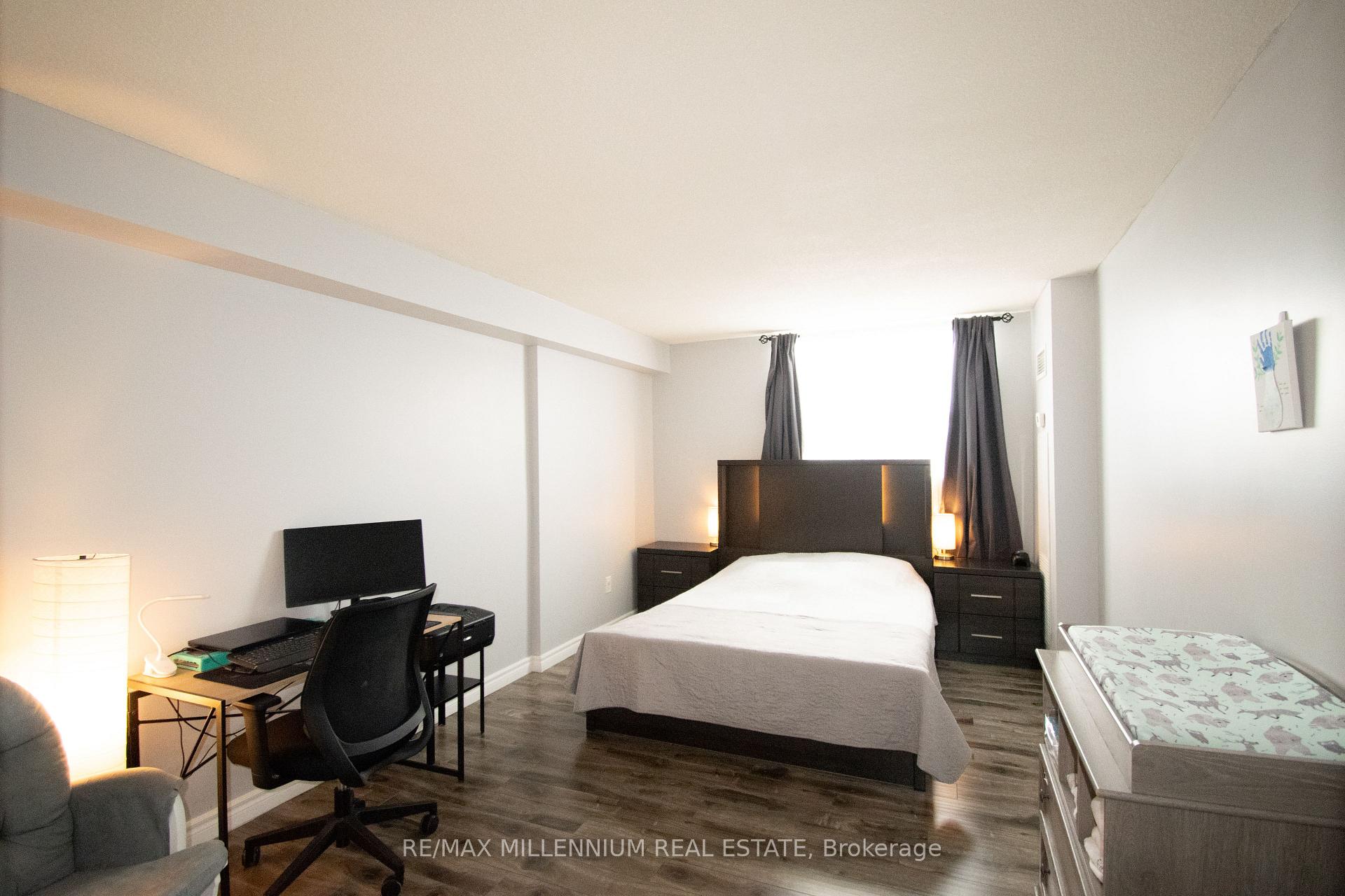 2 Bedrooms Condo at 1425 Ghent,  Burlington For sale
