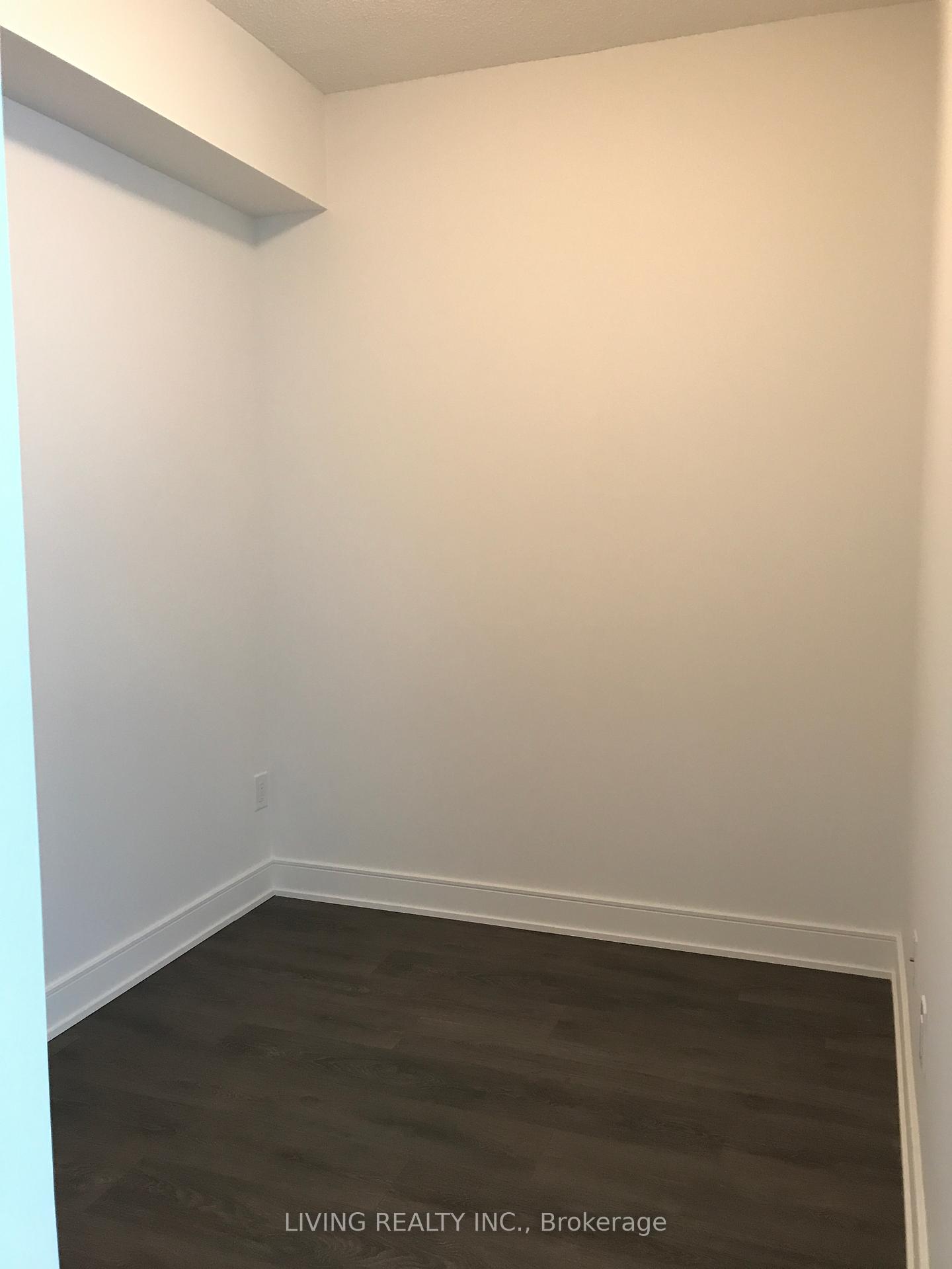 2 Bedrooms Condo at 525 Adelaide, Toronto For sale