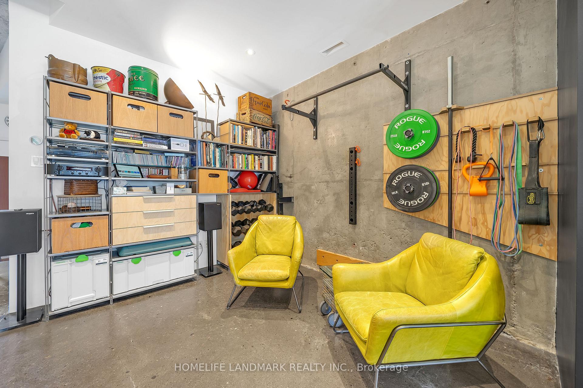 2 Bedrooms Condo at 2351 Kennedy,  Toronto For sale
