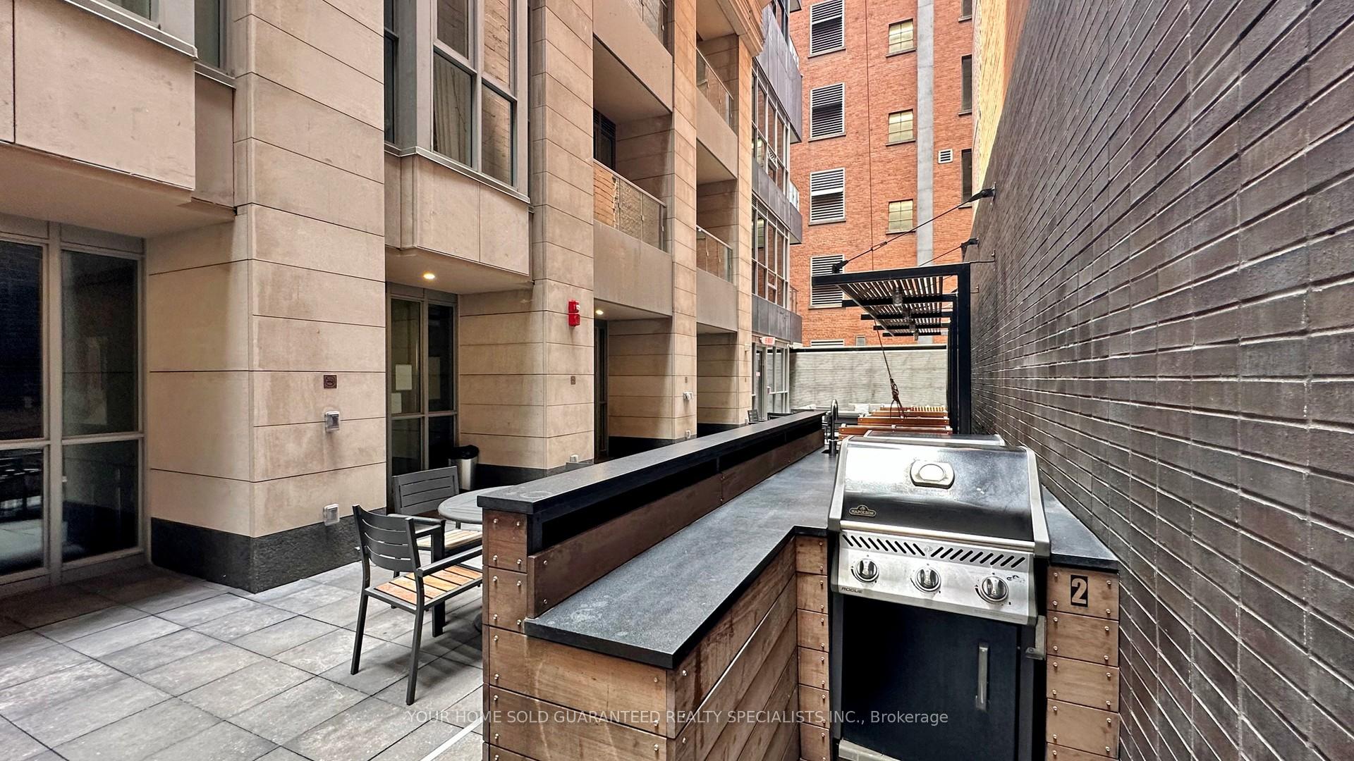 1 Bedroom Condo at 70 Temperance, Toronto For sale
