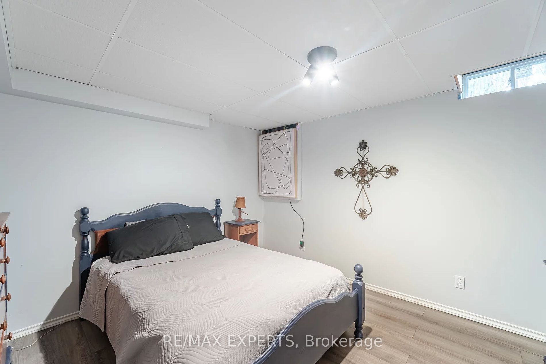 37 Erinlea Crescent