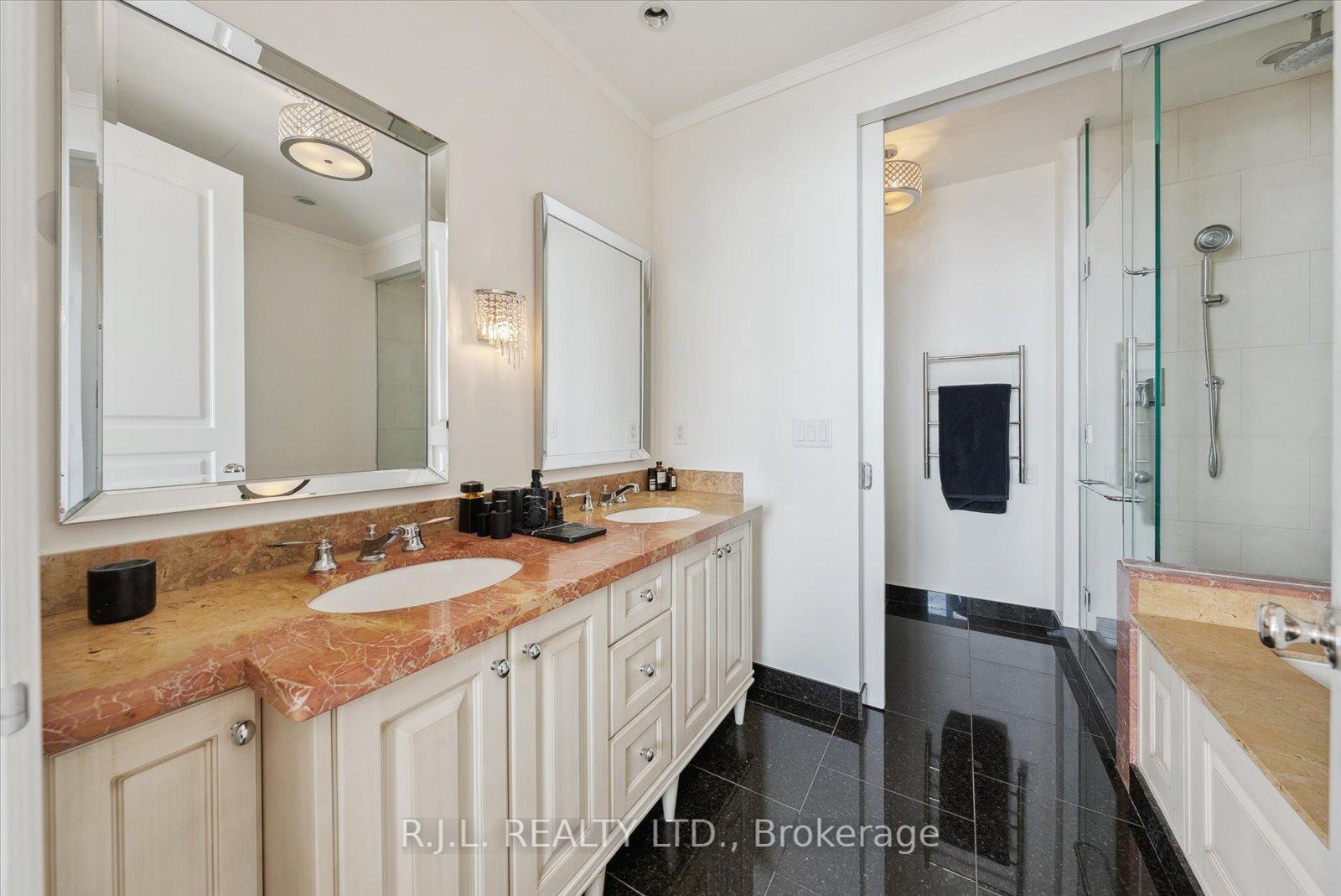 1 Bedroom Condo at 183 Wellington, Toronto For sale