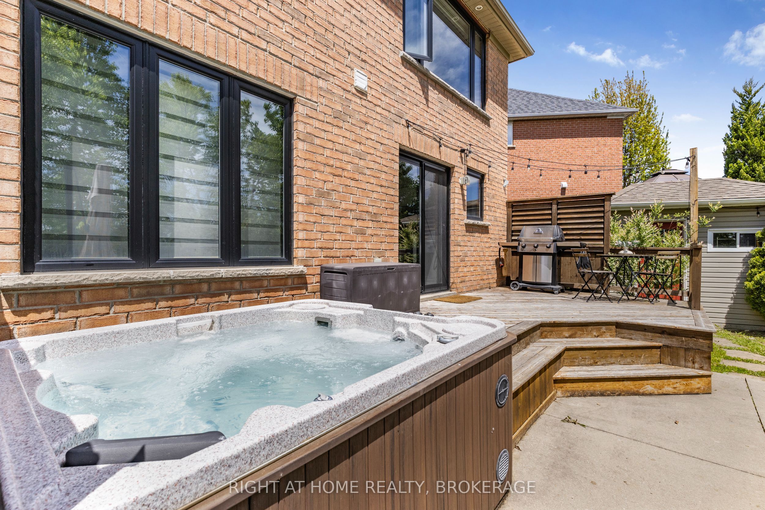 20 Brambirch Crescent