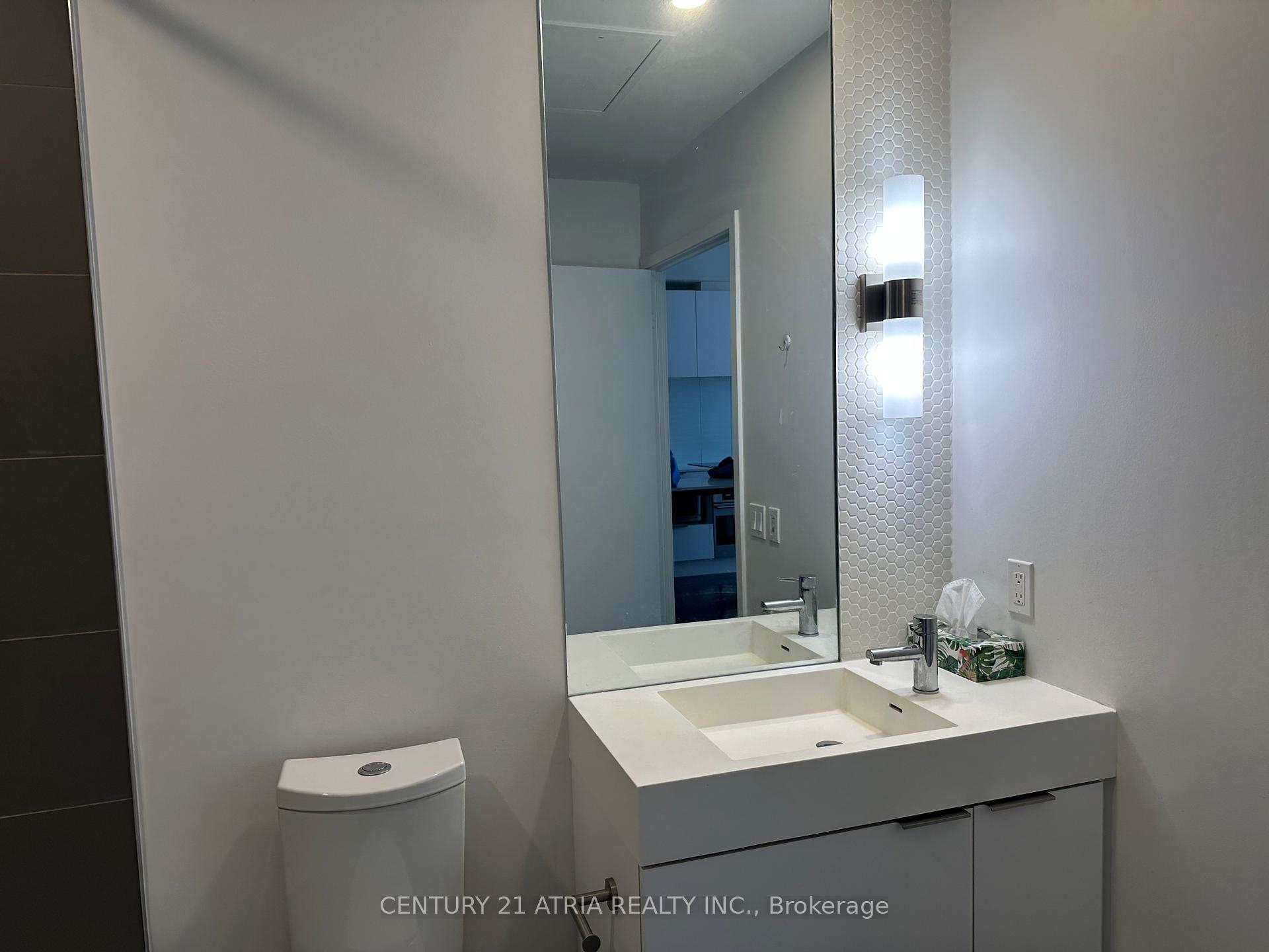 1 Bedroom Condo at 33 Helendale, Toronto For sale