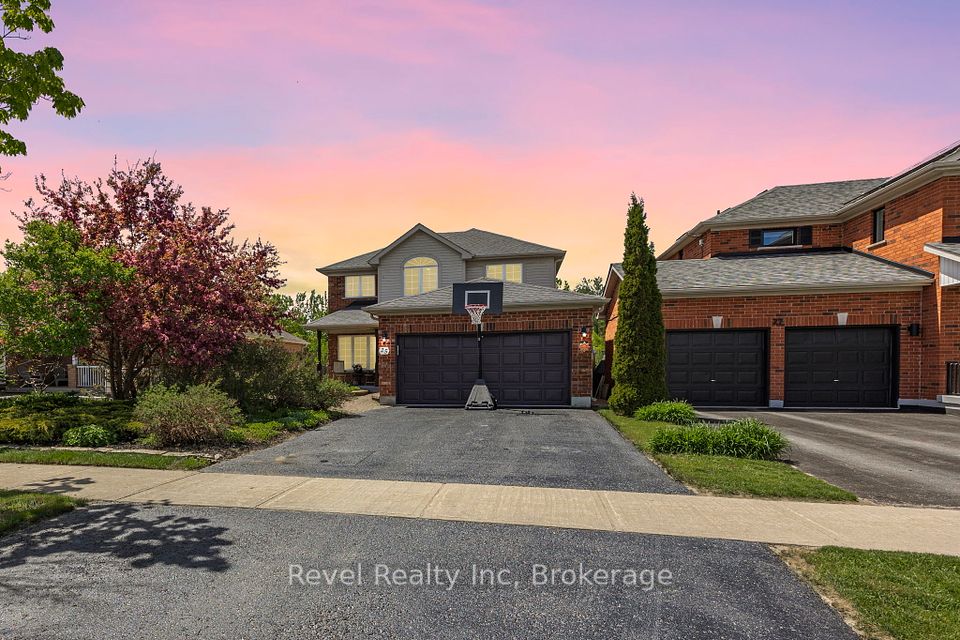 25 Lakewoods