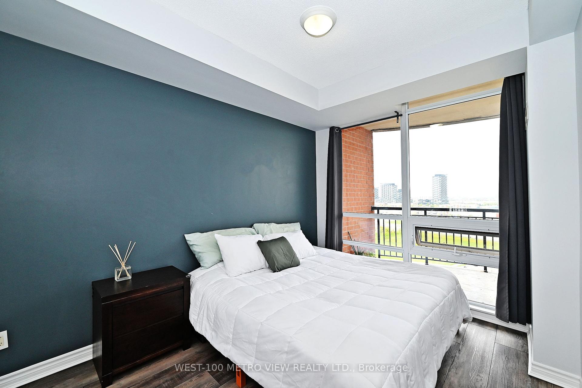 2 Bedrooms Condo at 2365 CENTRAL PARK, Oakville For sale