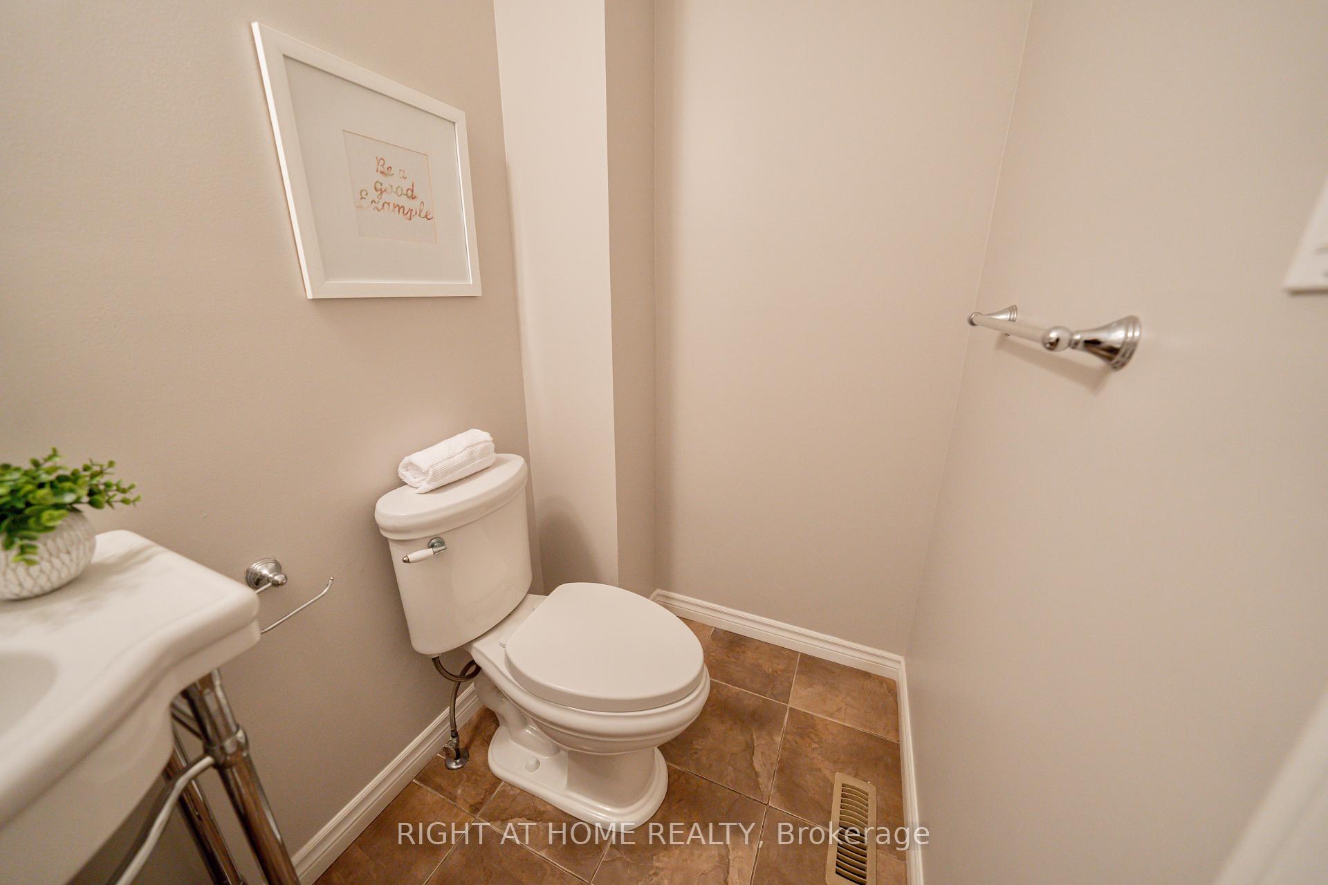 3 Bedrooms Condo at 43 Wild Ginger,  Toronto For sale