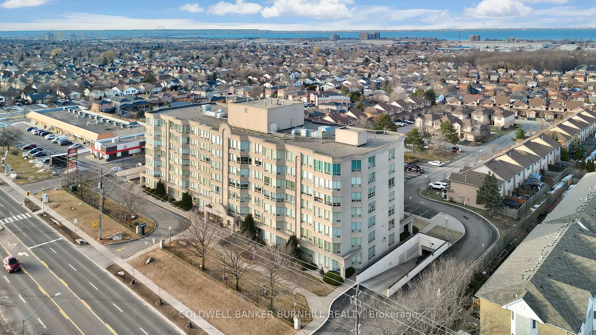 3 Bedrooms Condo at 495 Highway 8,  Hamilton For sale