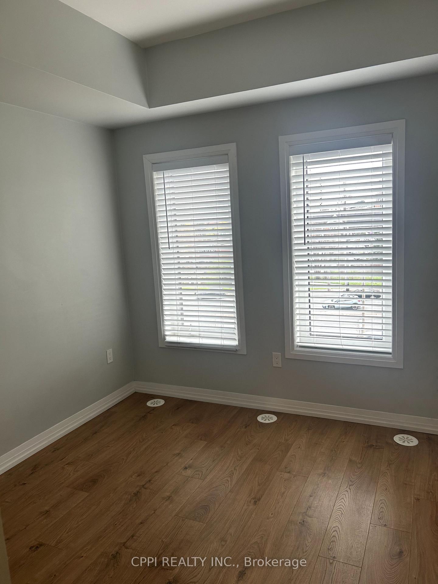 2 Bedrooms Condo at 402 The East Mall,  Toronto For sale