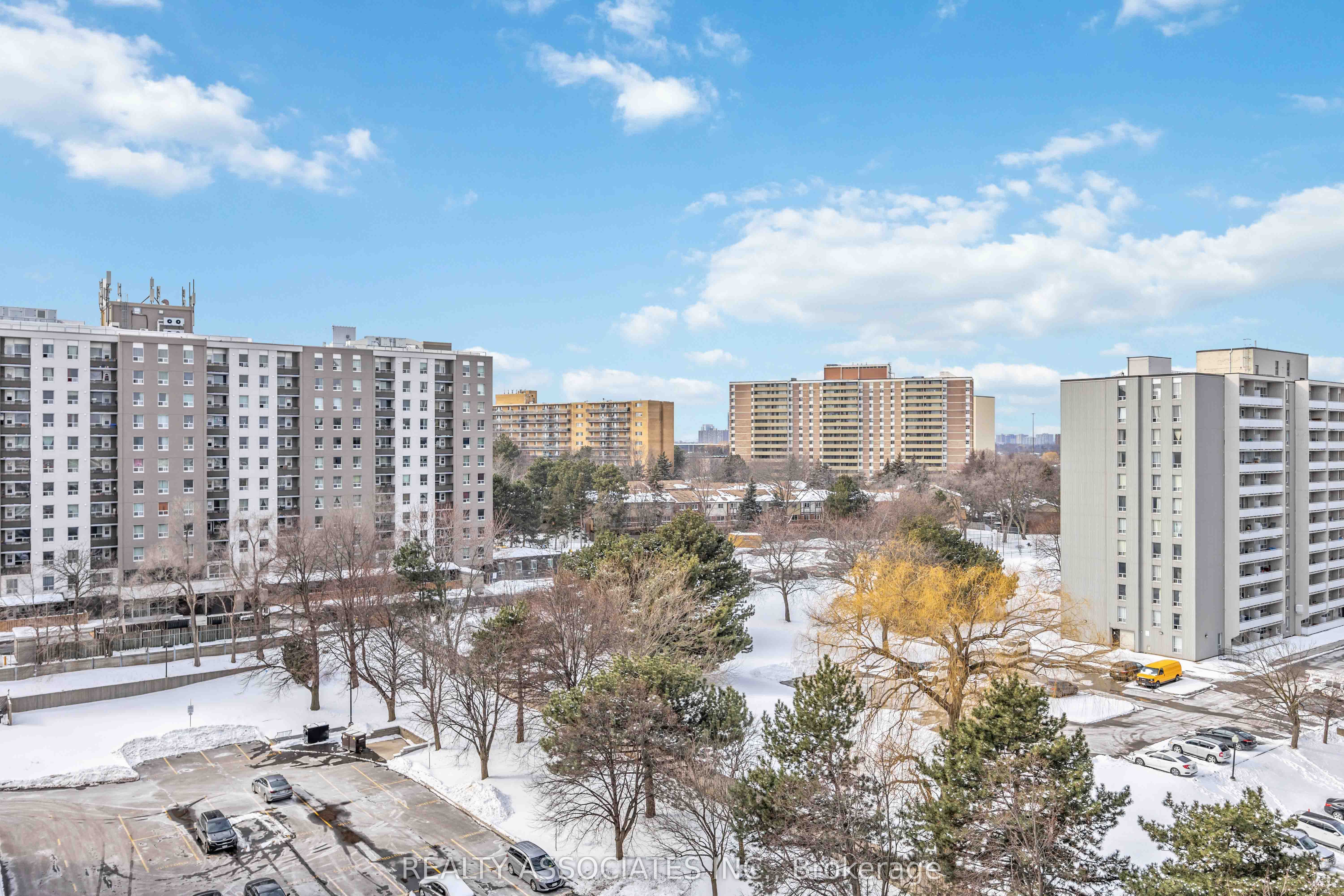 2 Glamorgan Avenue, #1014