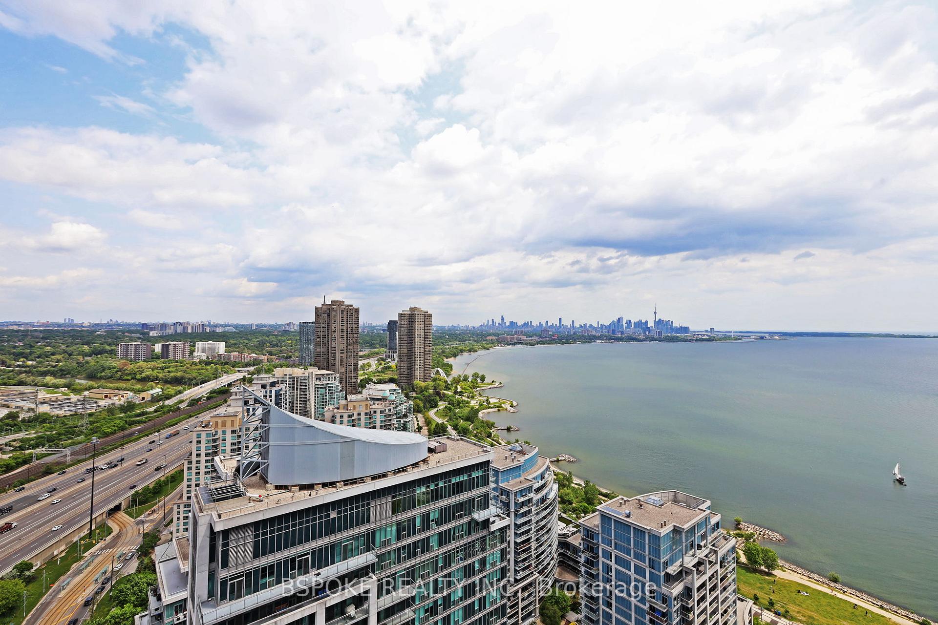 2 Bedrooms Condo at 16 Brookers, Toronto For sale