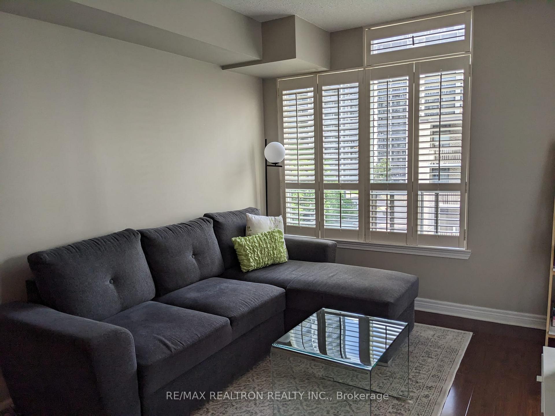 2 Bedrooms Condo at 225 Wellesley, Toronto For sale