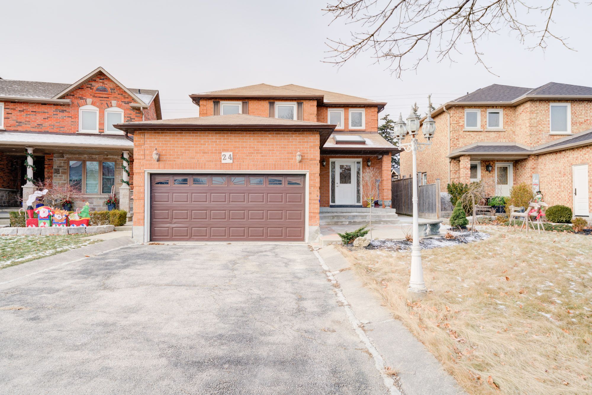 24 Enola Place Vaughan Ontario L6A 1L9