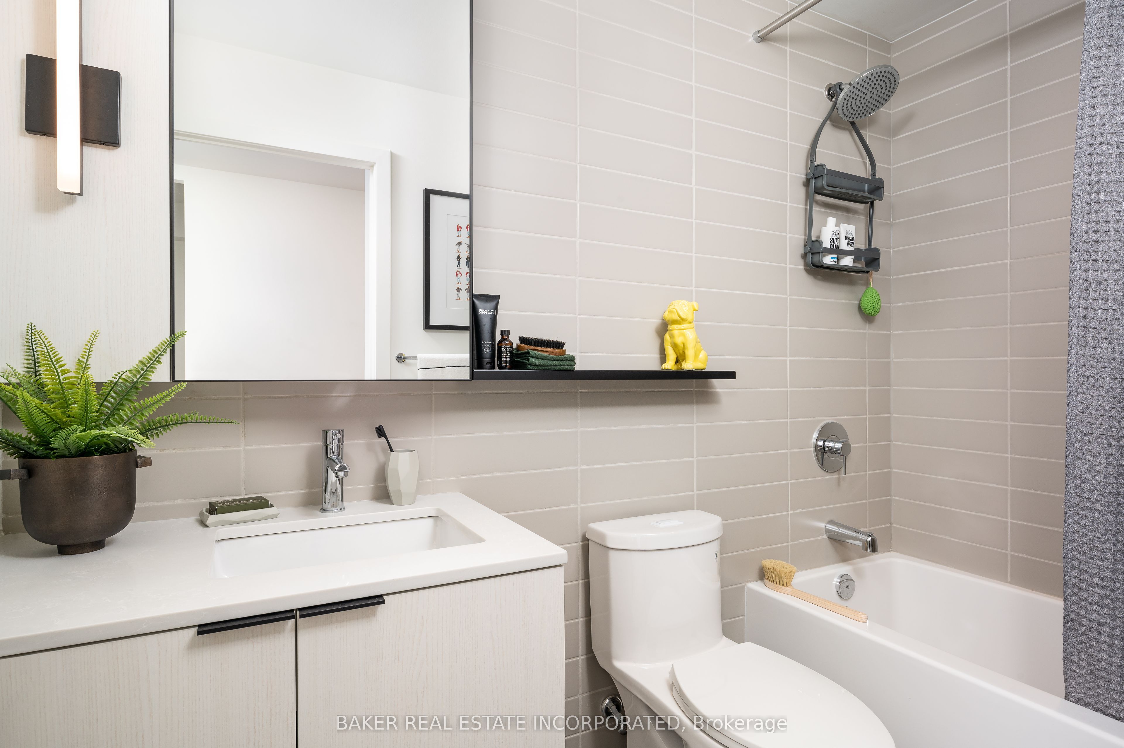 740 Dupont Street, #514