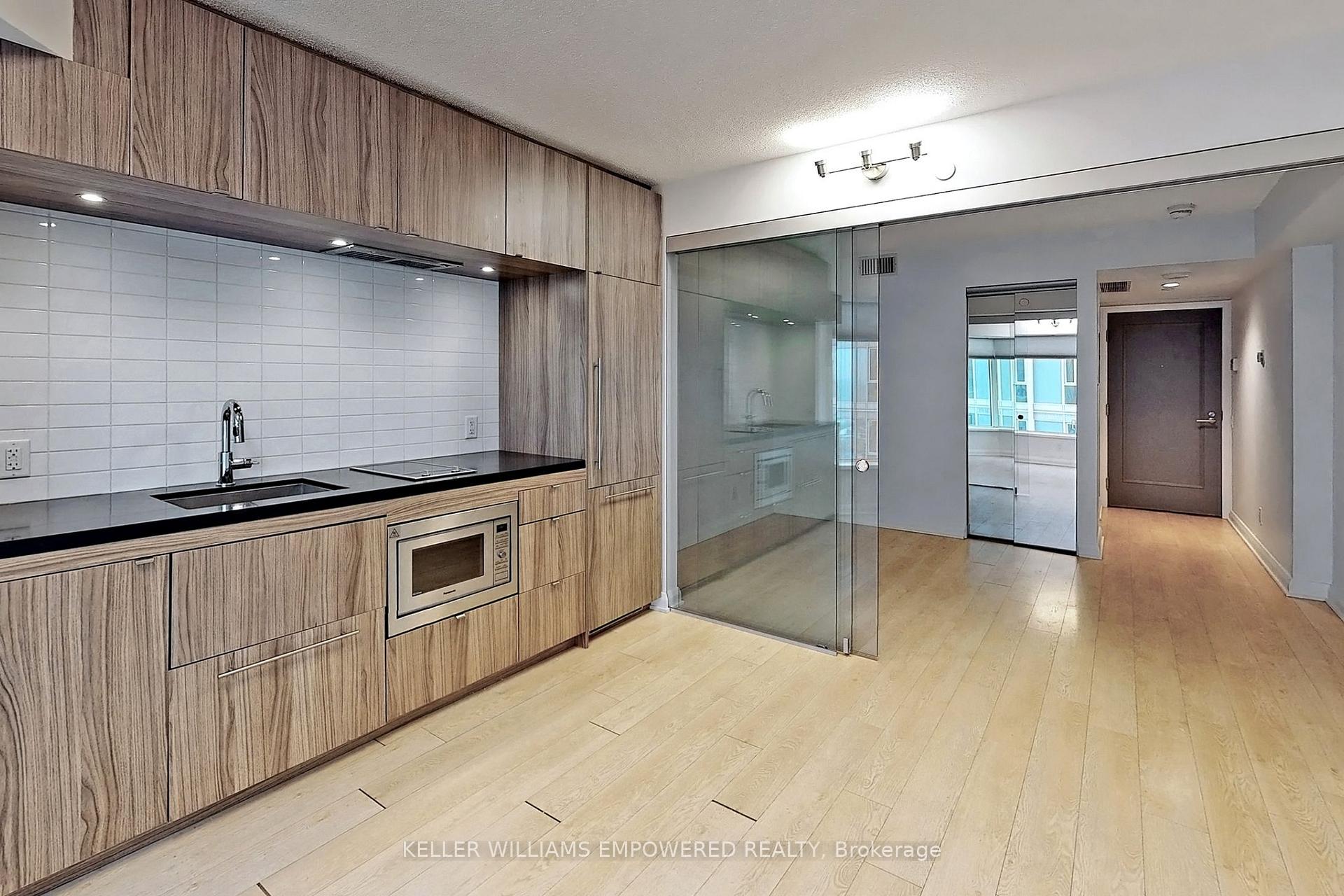 1 Bedroom Condo at 155 Yorkville,  Toronto For sale