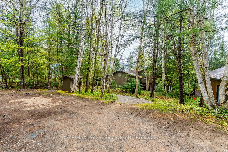 6213 Kennisis Lake Road, Dysart et al, ON K0M 1S0