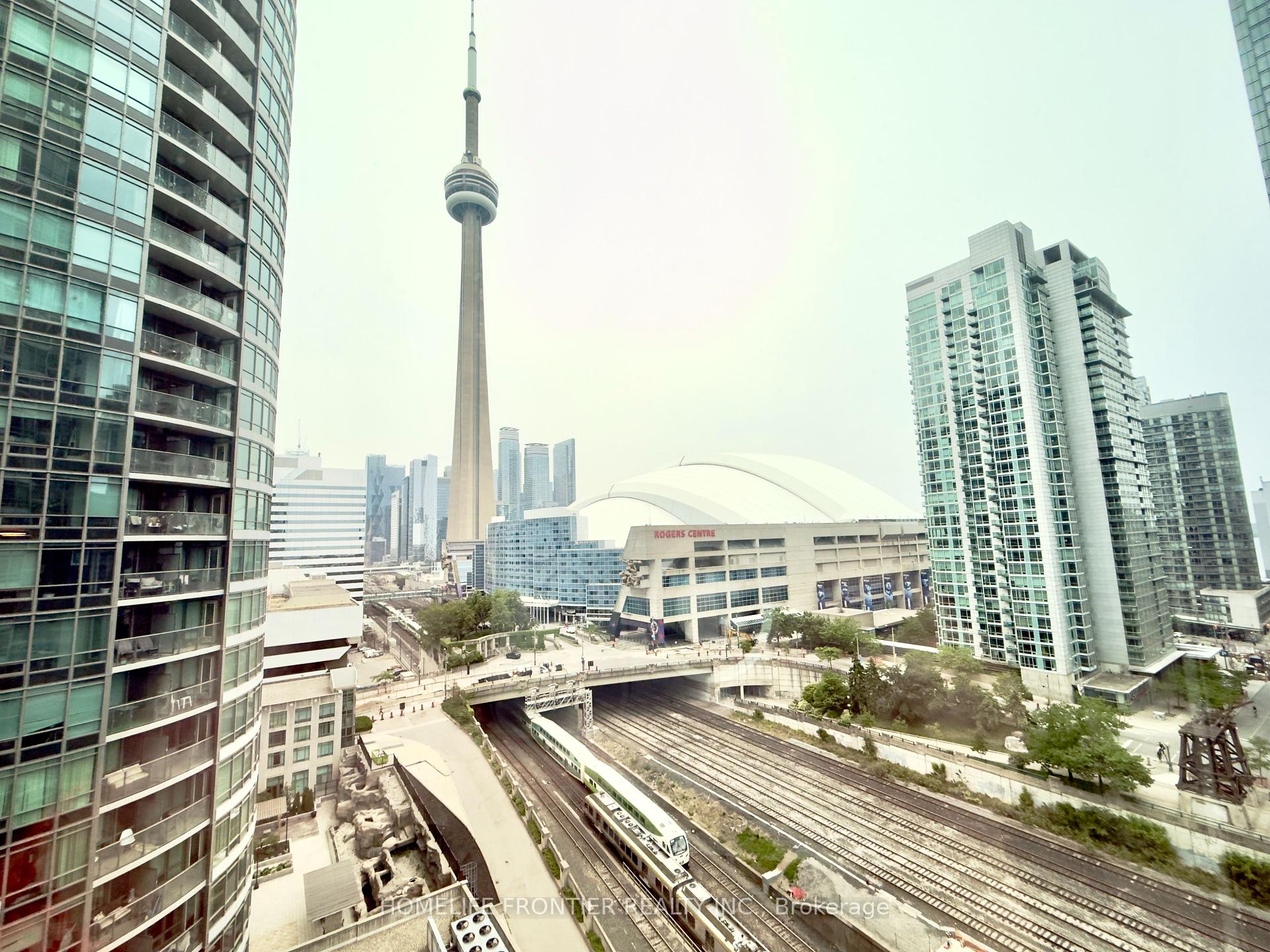 2 Bedrooms Condo at 381 Front, Toronto For sale