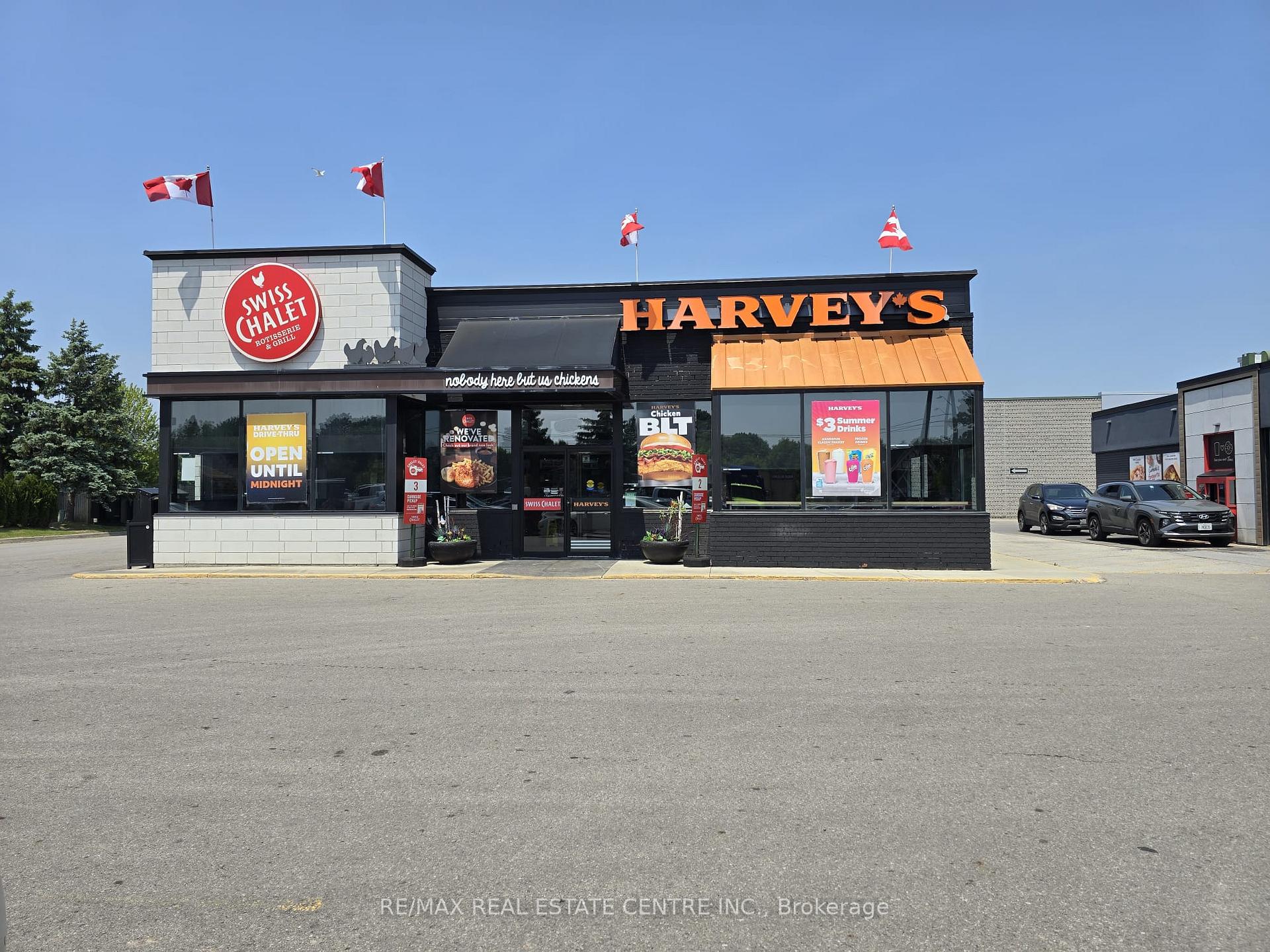2 Bedrooms Condo at 219 Dundas, Hamilton For sale
