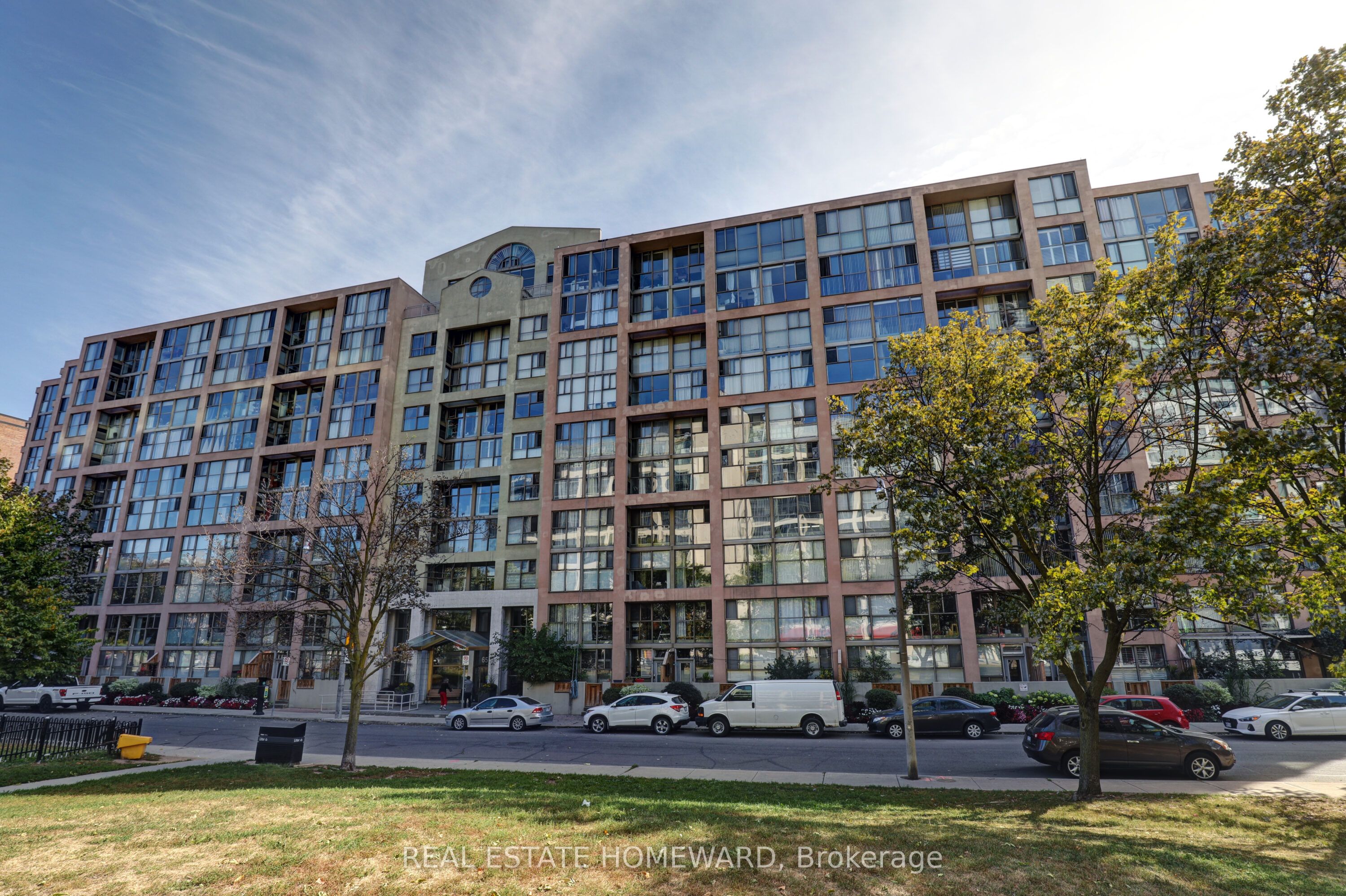 #411 - 65 Scadding Avenue, Toronto, ON M5A 4L1