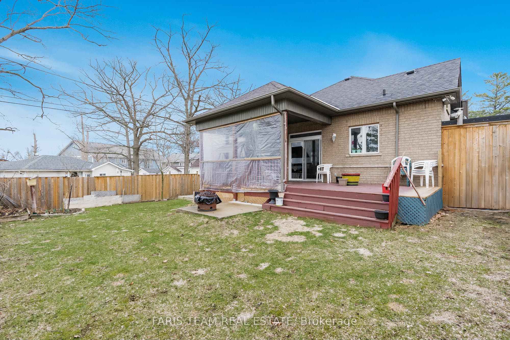8 Elm Drive, Wasaga Beach Wasaga Beach