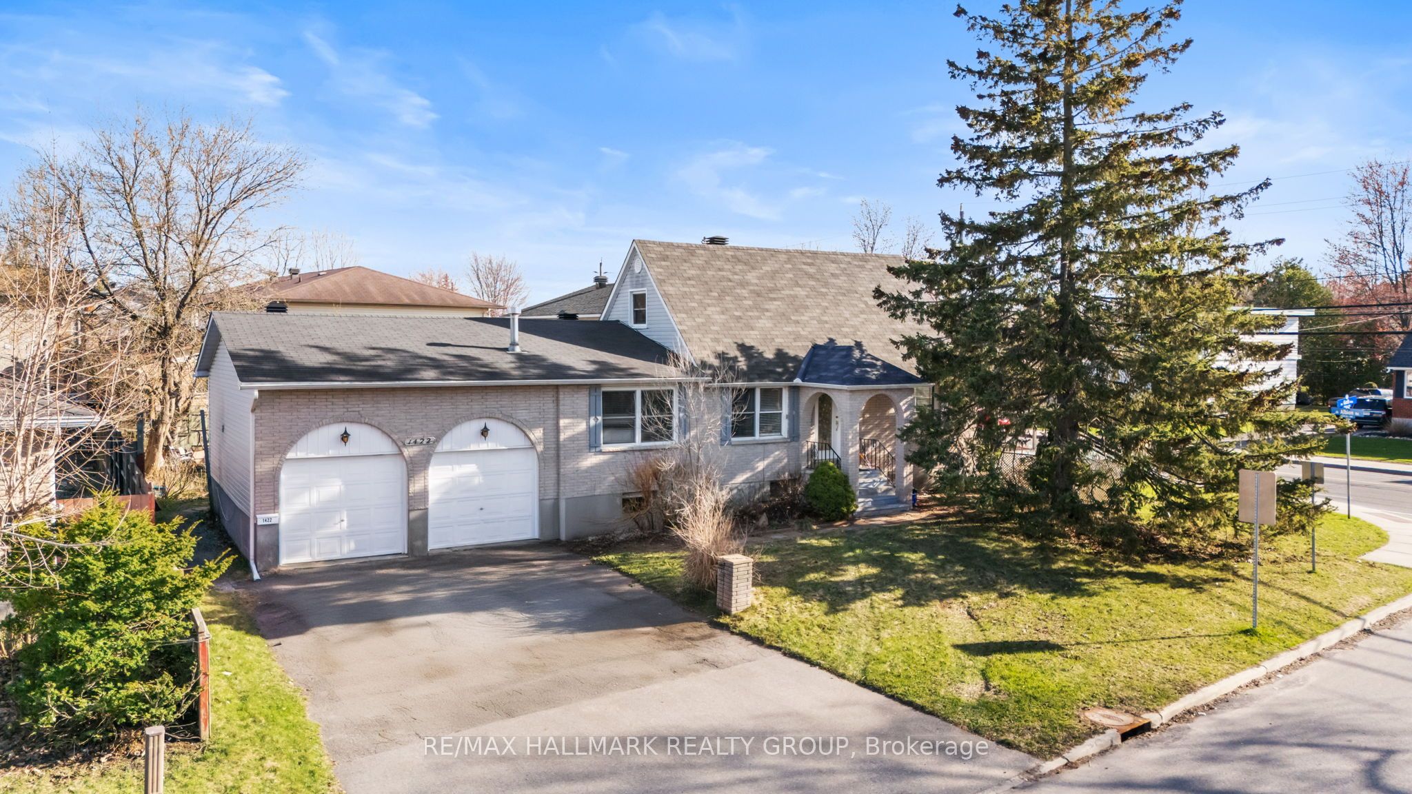 1422 Goth Avenue, BlossomParkAirportandArea, ON K1T 1E4