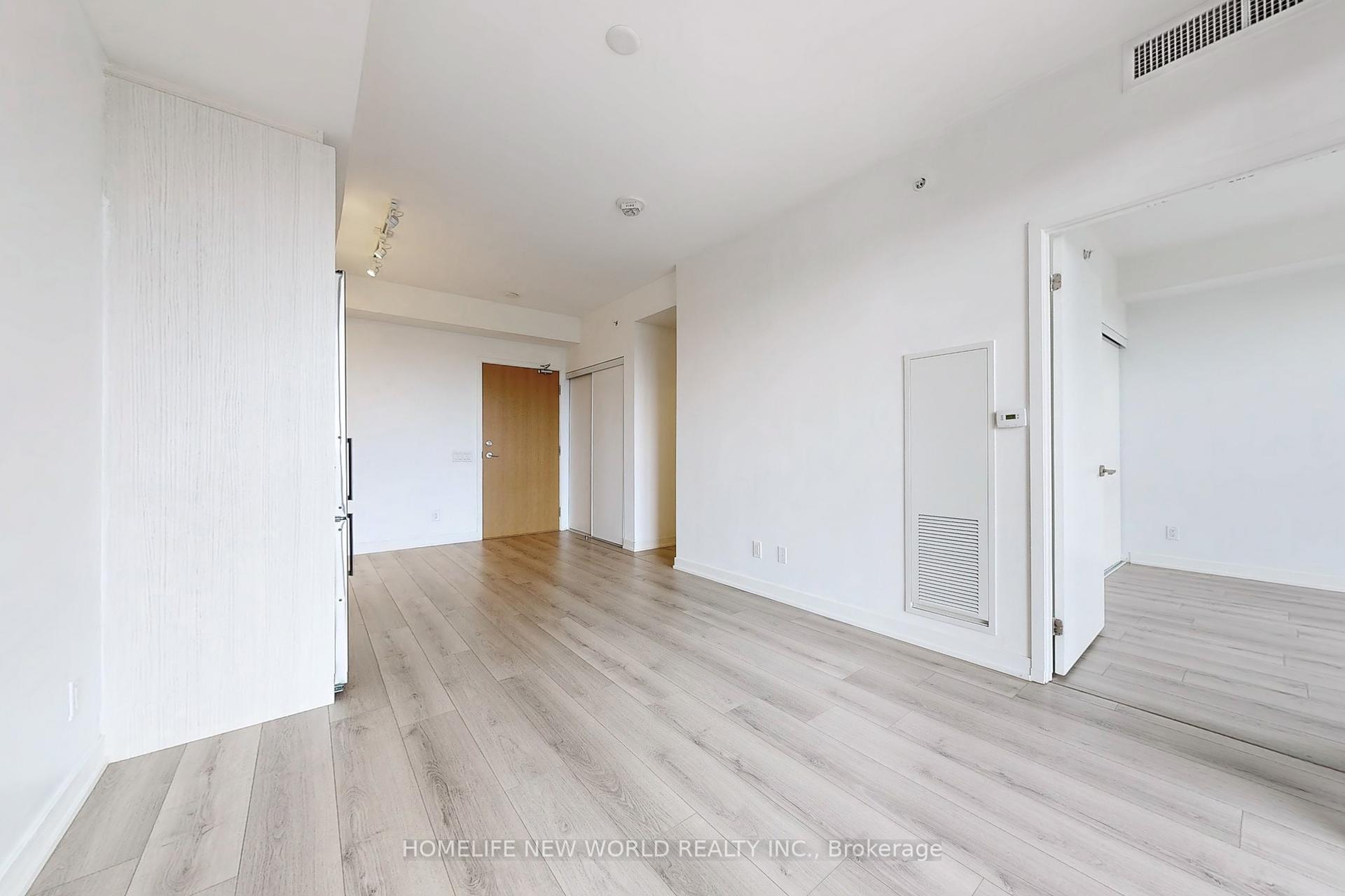 2 Bedrooms Condo at 1787 St Clair, Toronto For sale