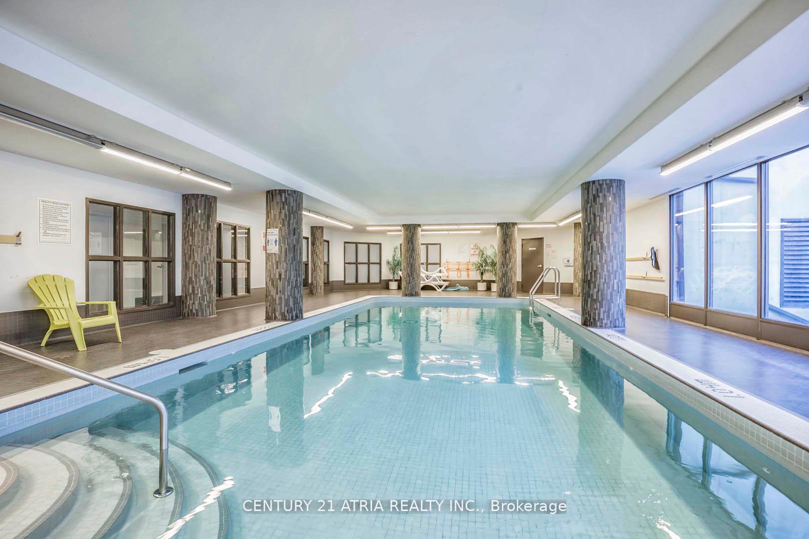 2 Bedrooms Condo at 350 Webb, Mississauga For sale