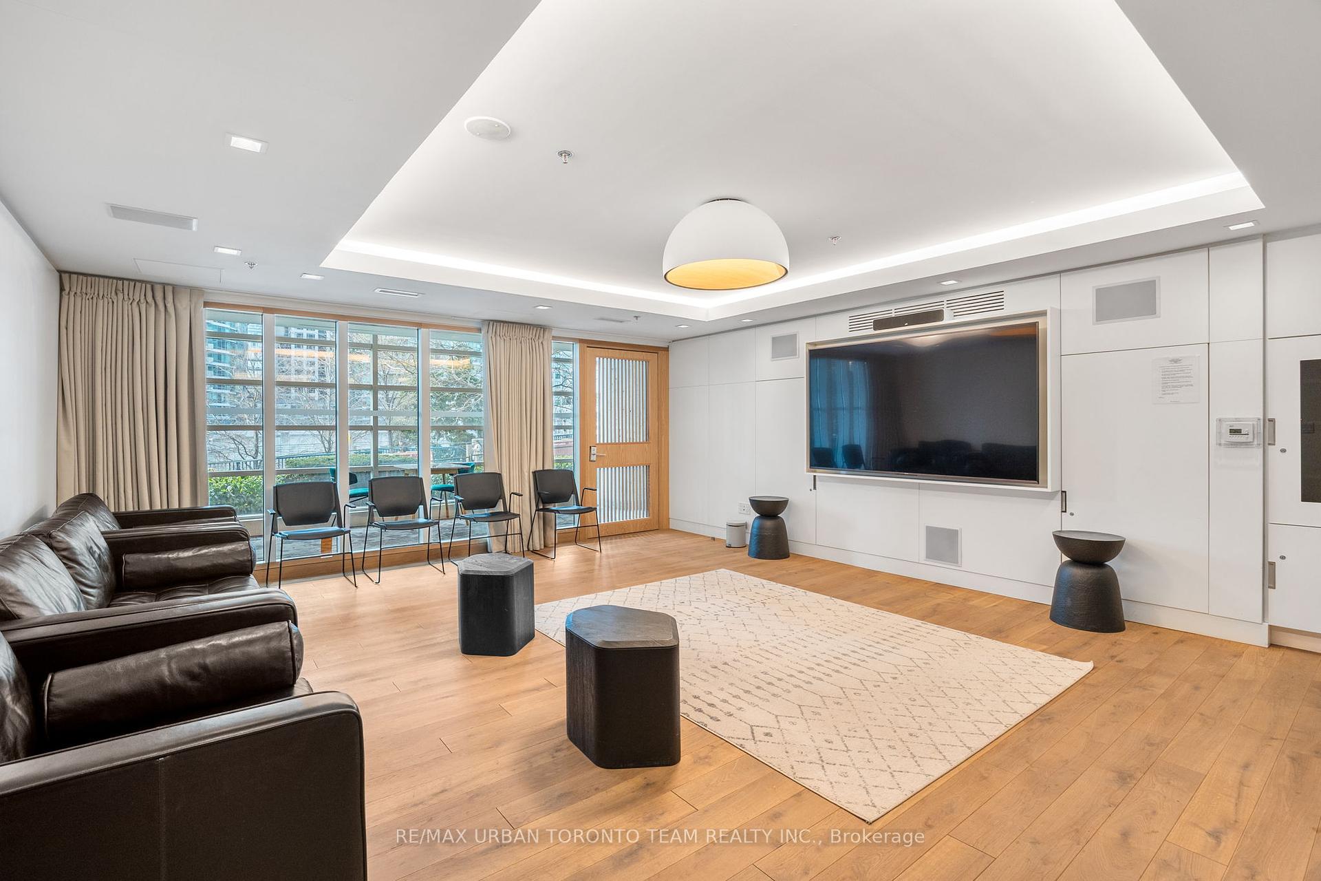 3 Bedrooms Condo at 81 Navy Wharf,  Toronto For sale