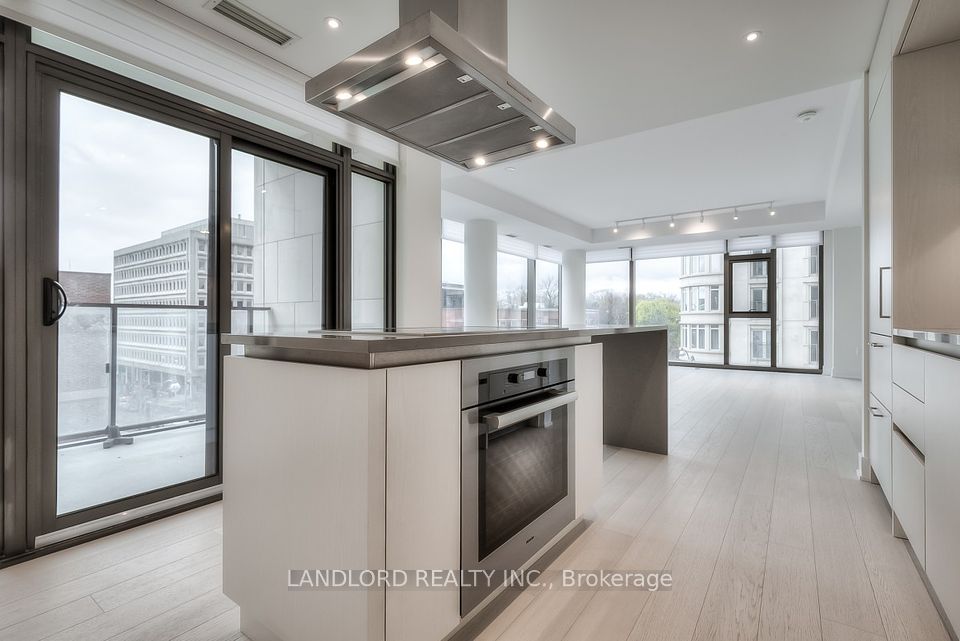 #304 - 6 Jackes Avenue, Toronto, ON M4T 1X9