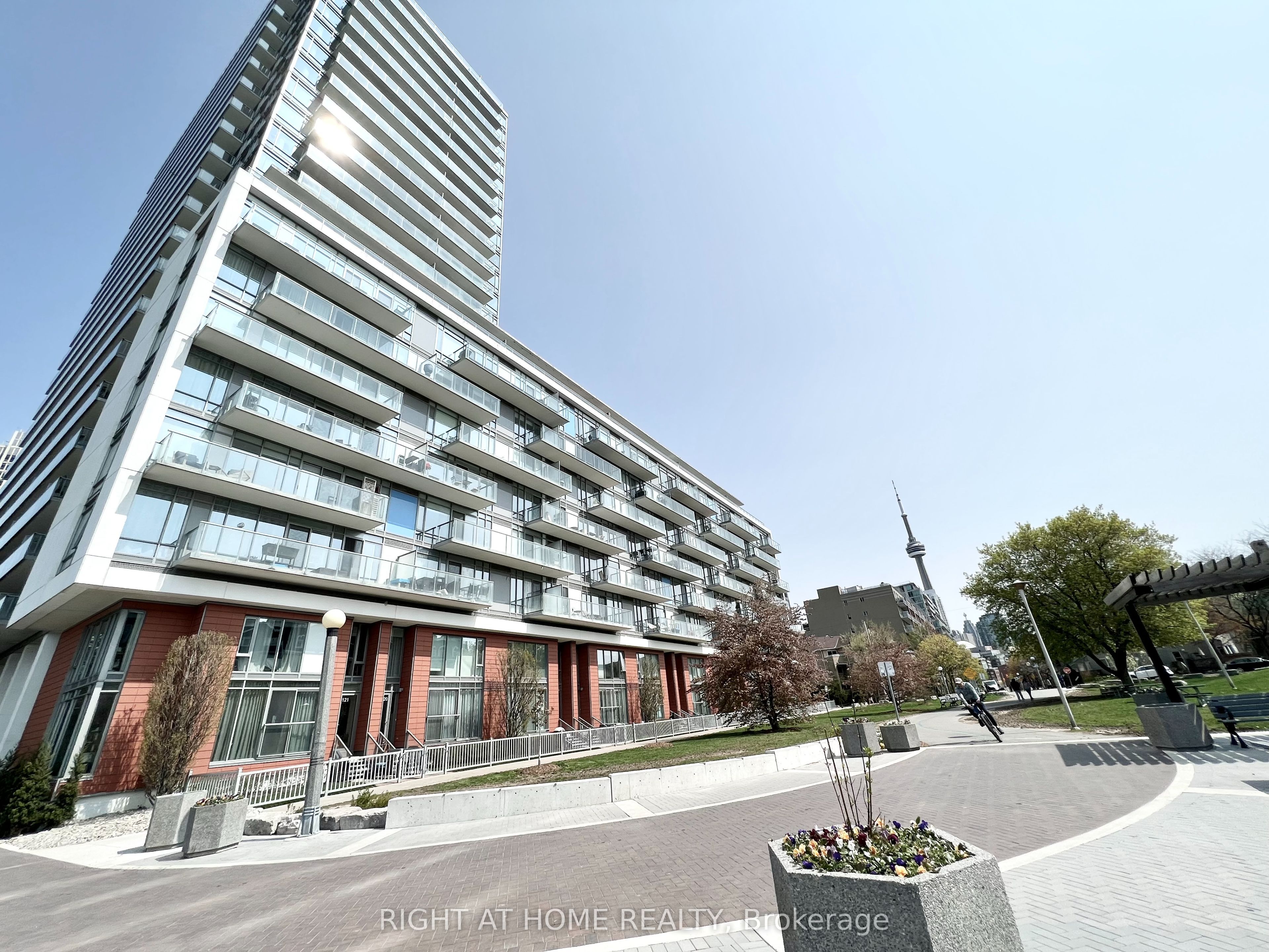 90 Stadium Road, #606