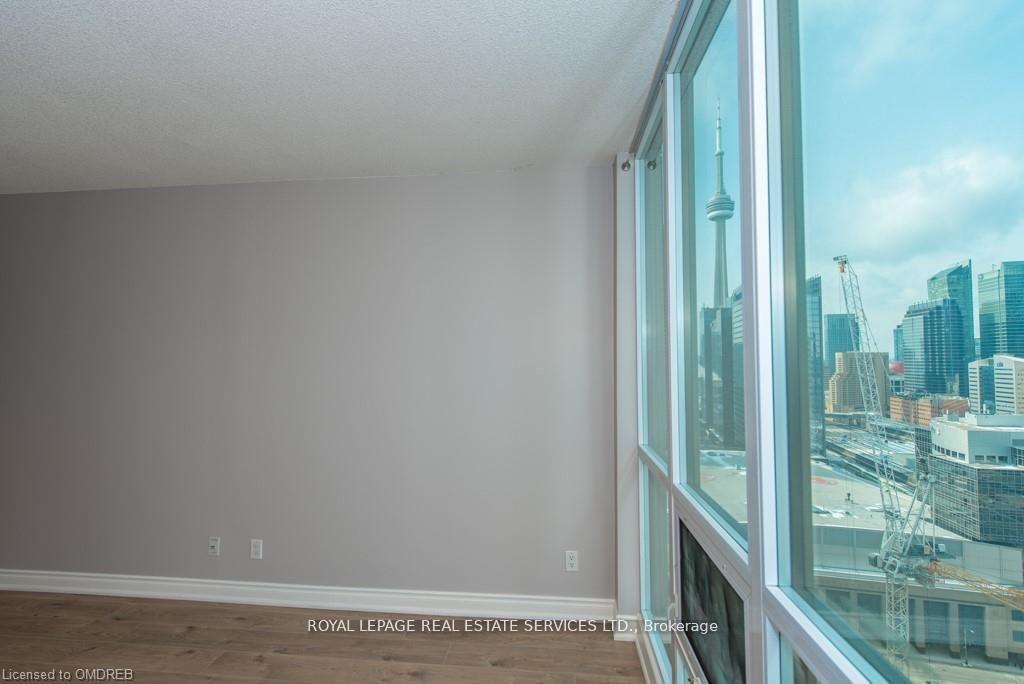 1 Bedroom Condo at 16 Yonge, Toronto For sale