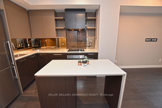 1830 Bloor Street W, #639