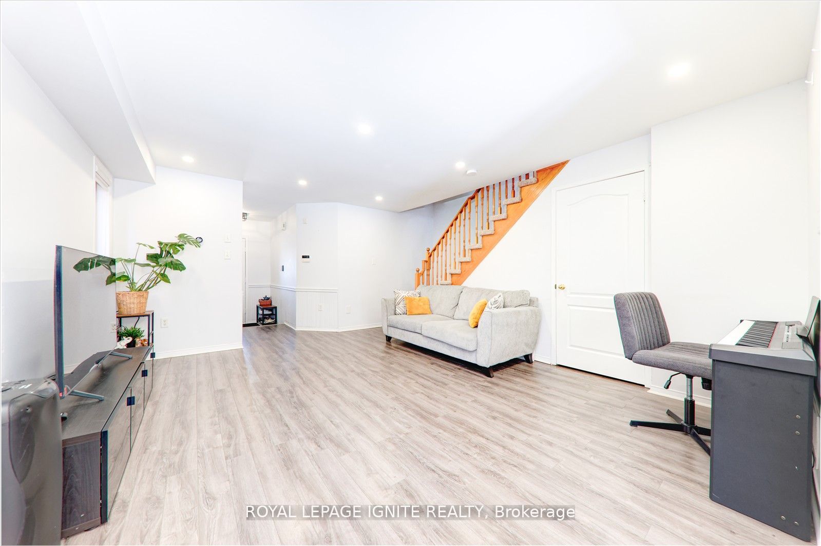 355 Sparrow Circle