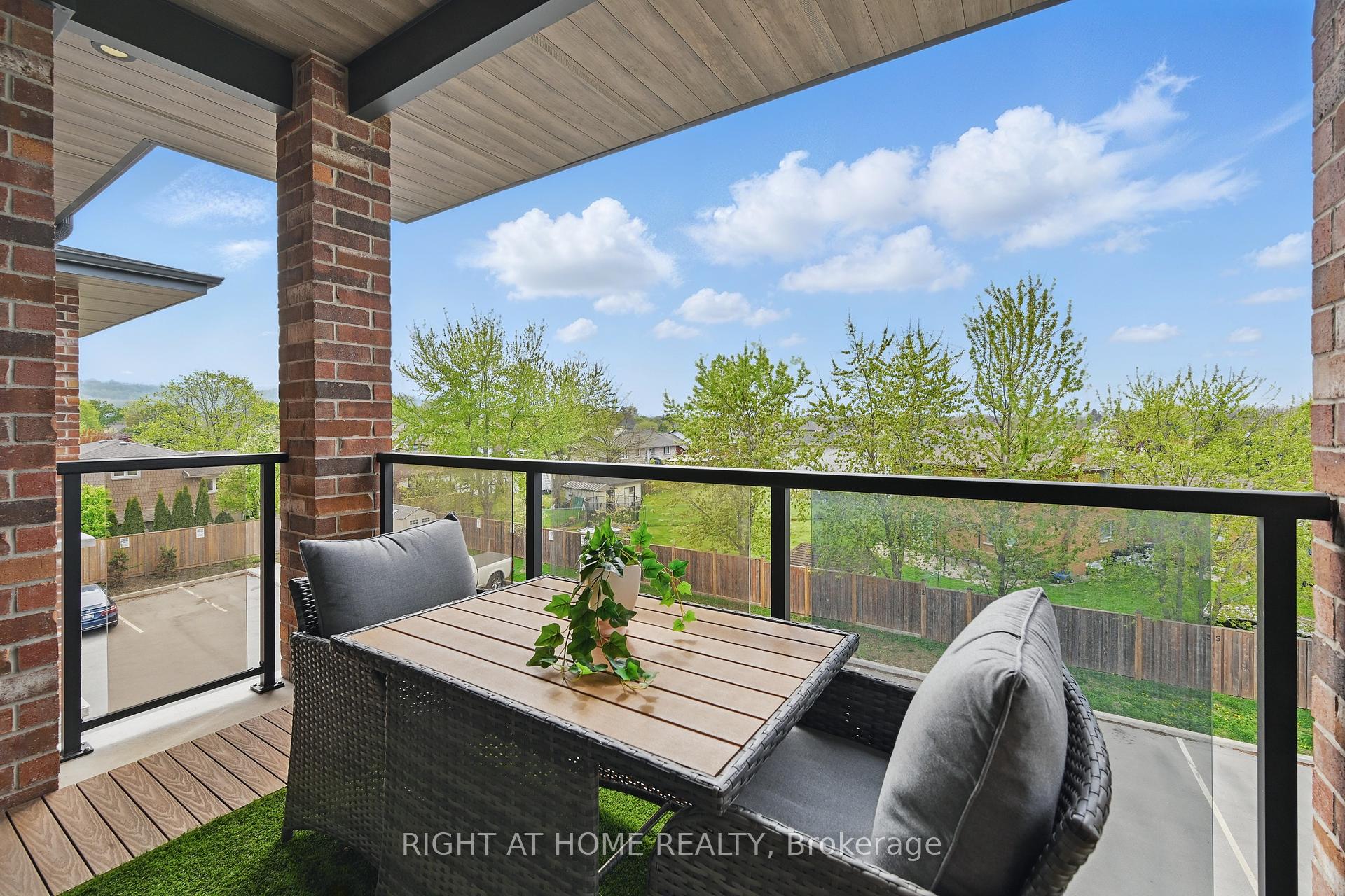 1 Bedroom Condo at 257 Millen, Hamilton For sale