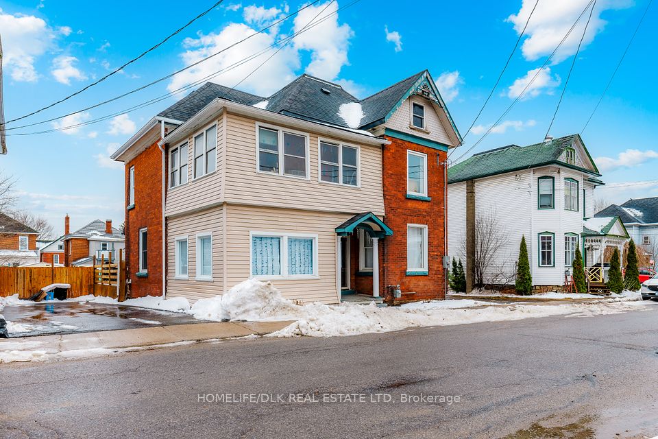 28 Kensington Avenue, Smiths Falls, ON K7A 2K5