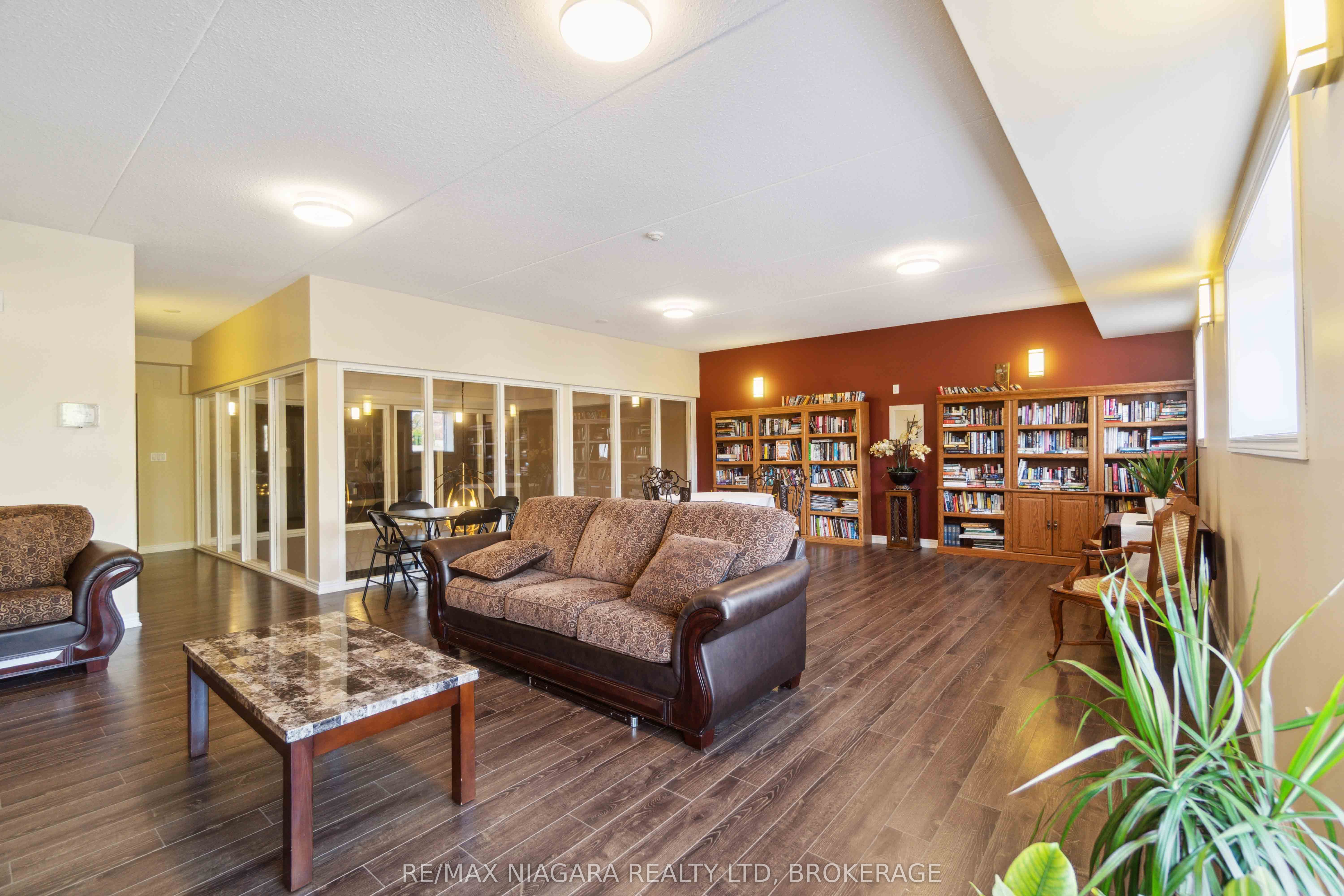 4644 PETTIT Avenue #221, Niagara Falls 212 - Morrison